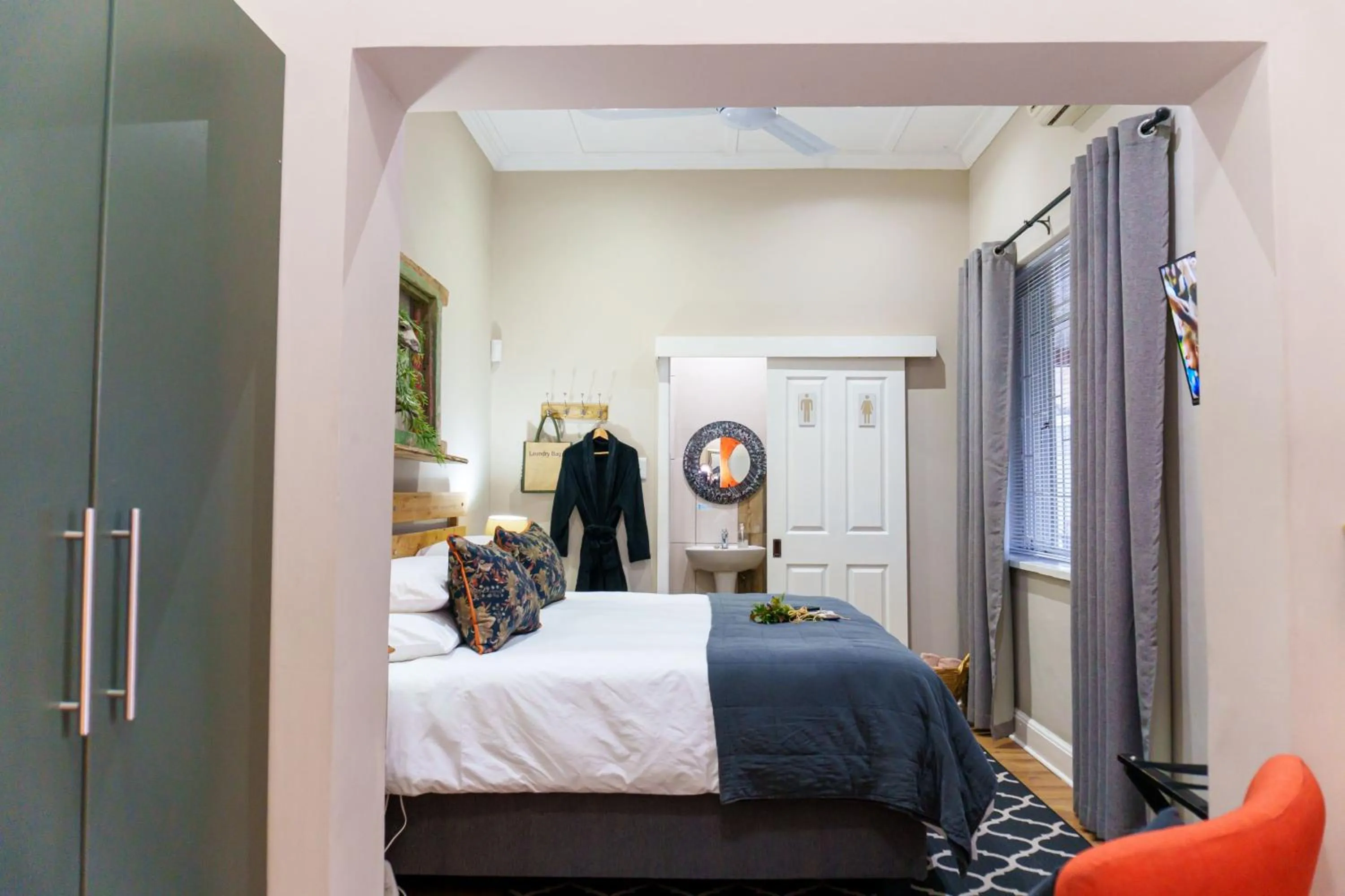 Deluxe Twin Room - single occupancy in De Akker Guest House Oudtshoorn