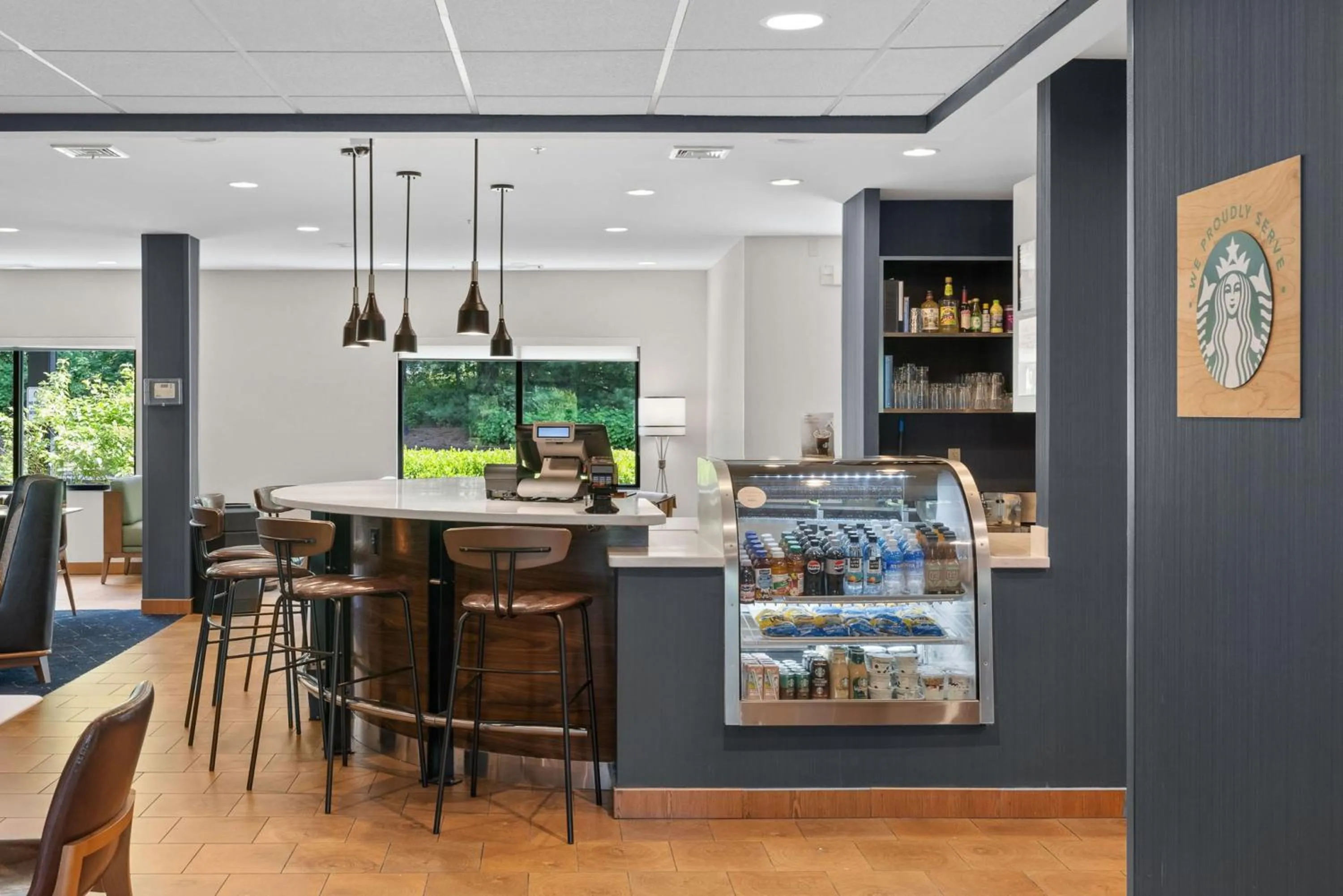 Breakfast in Courtyard Burlington Williston