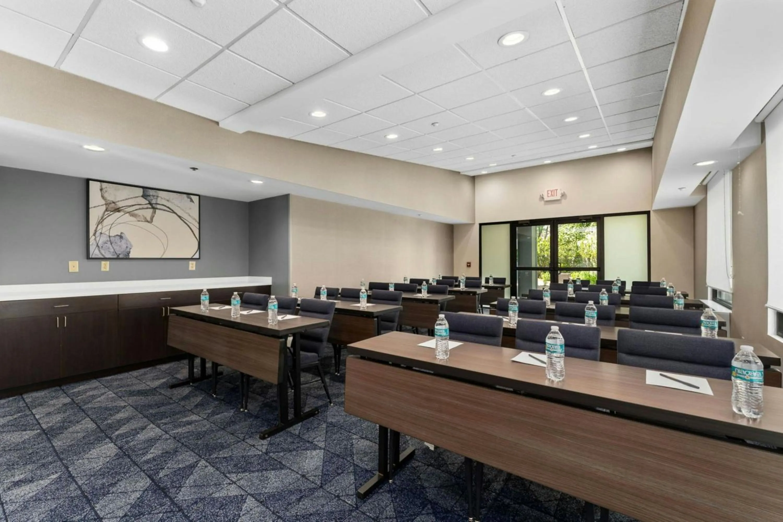 Meeting/conference room in Courtyard Burlington Williston