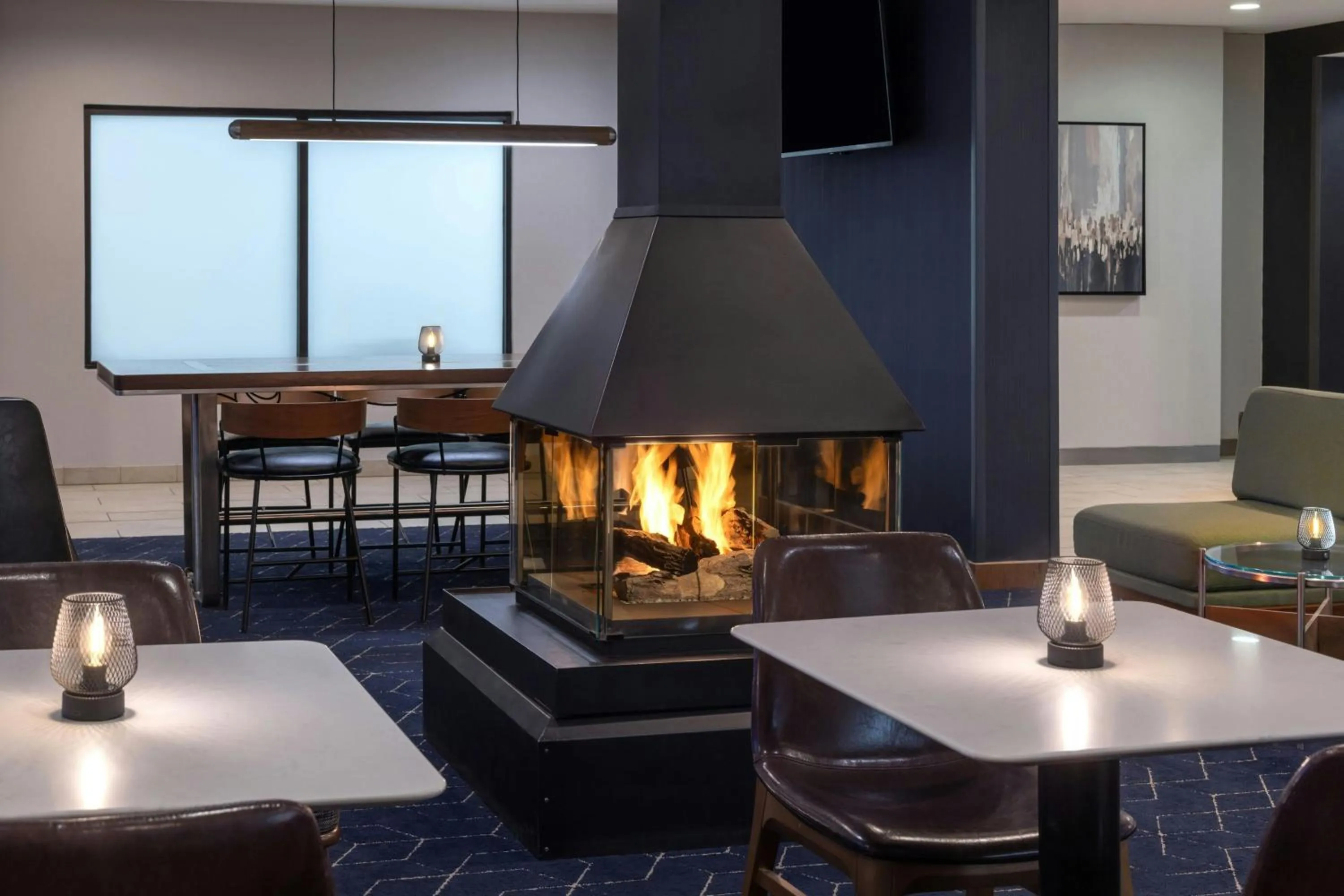 Lobby or reception in Courtyard Burlington Williston