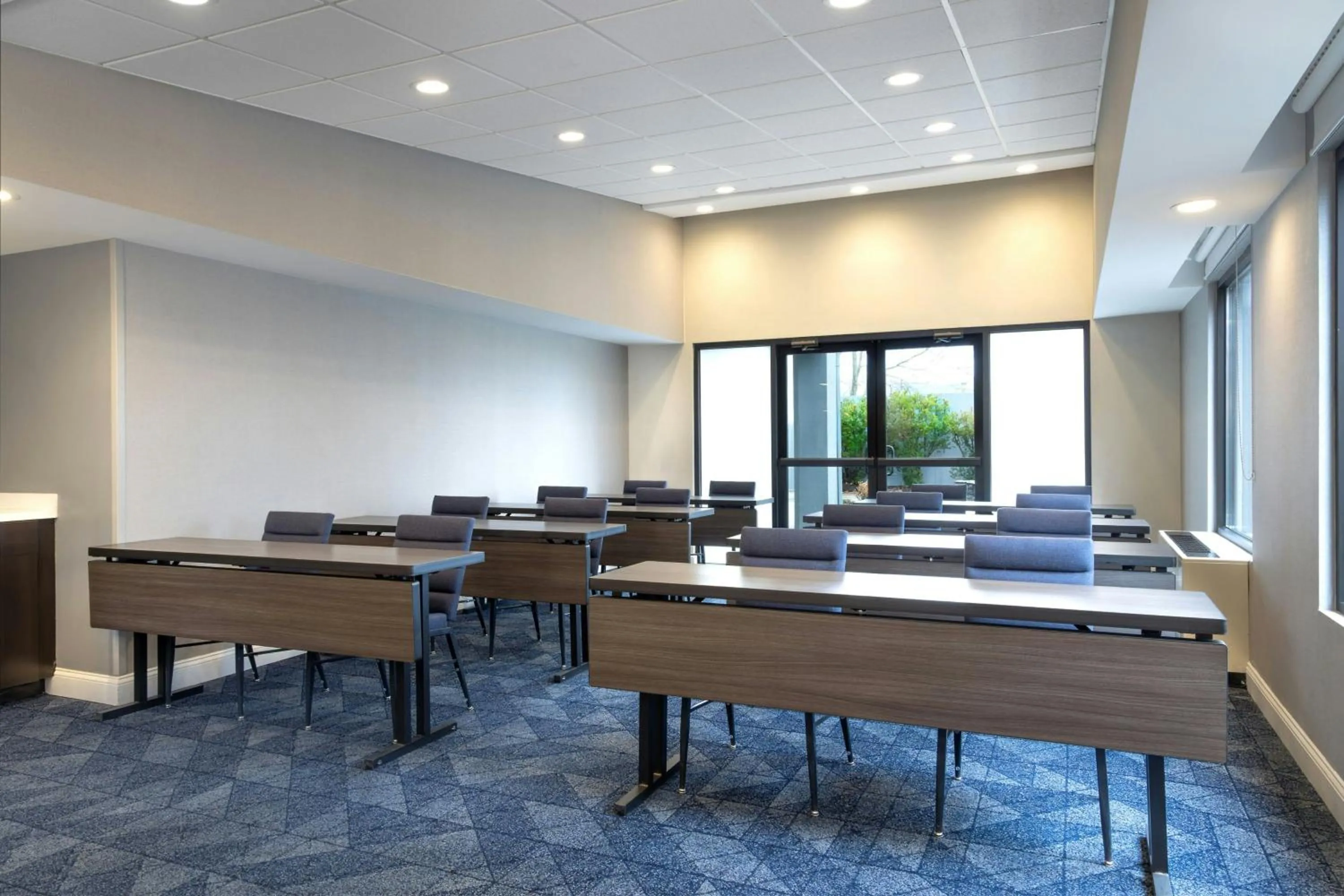 Meeting/conference room in Courtyard Burlington Williston