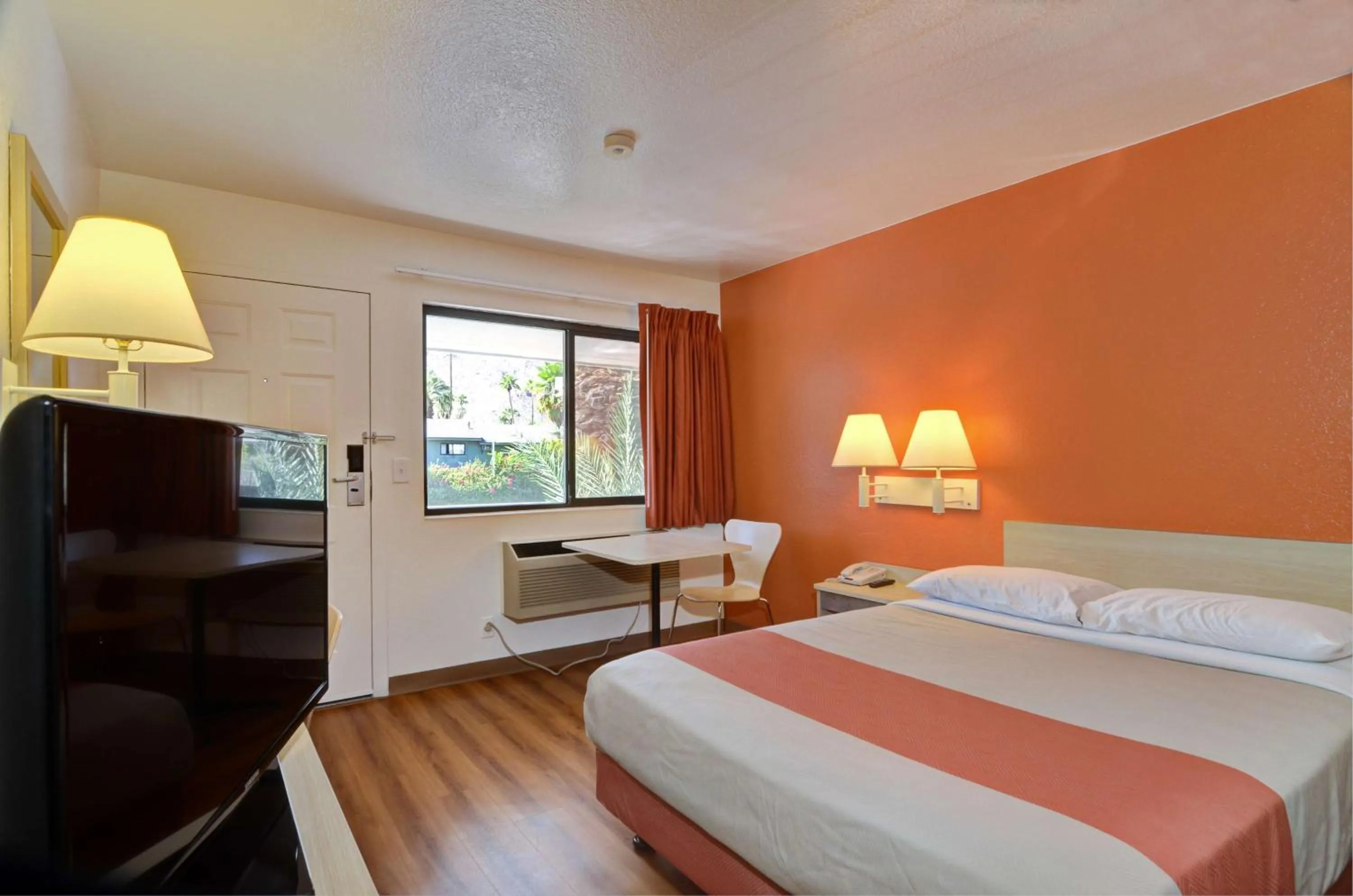 TV and multimedia, Bed in Motel 6-Palm Springs, CA - East - Palm Canyon