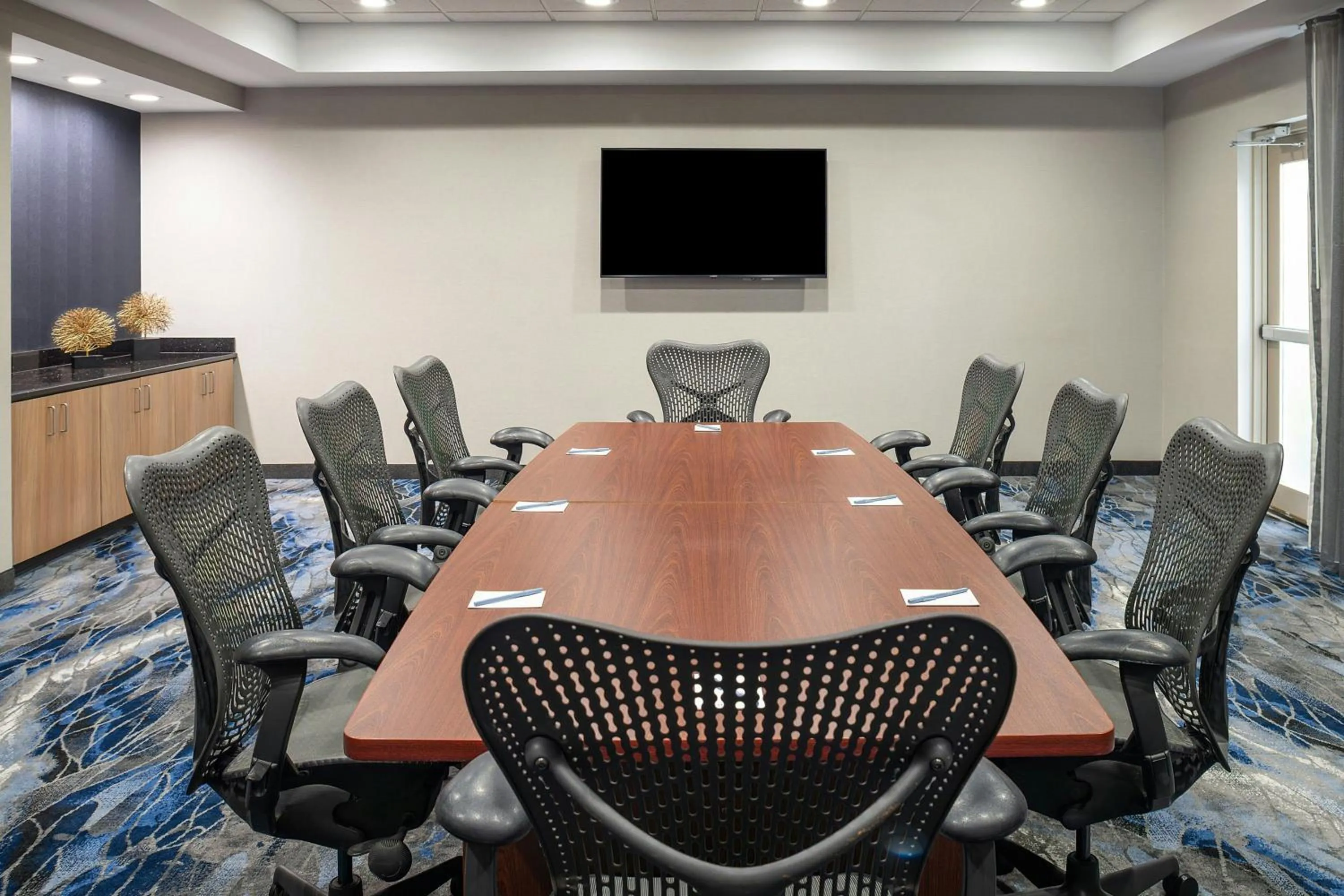 Meeting/conference room in Fairfield Inn & Suites – Buffalo Airport