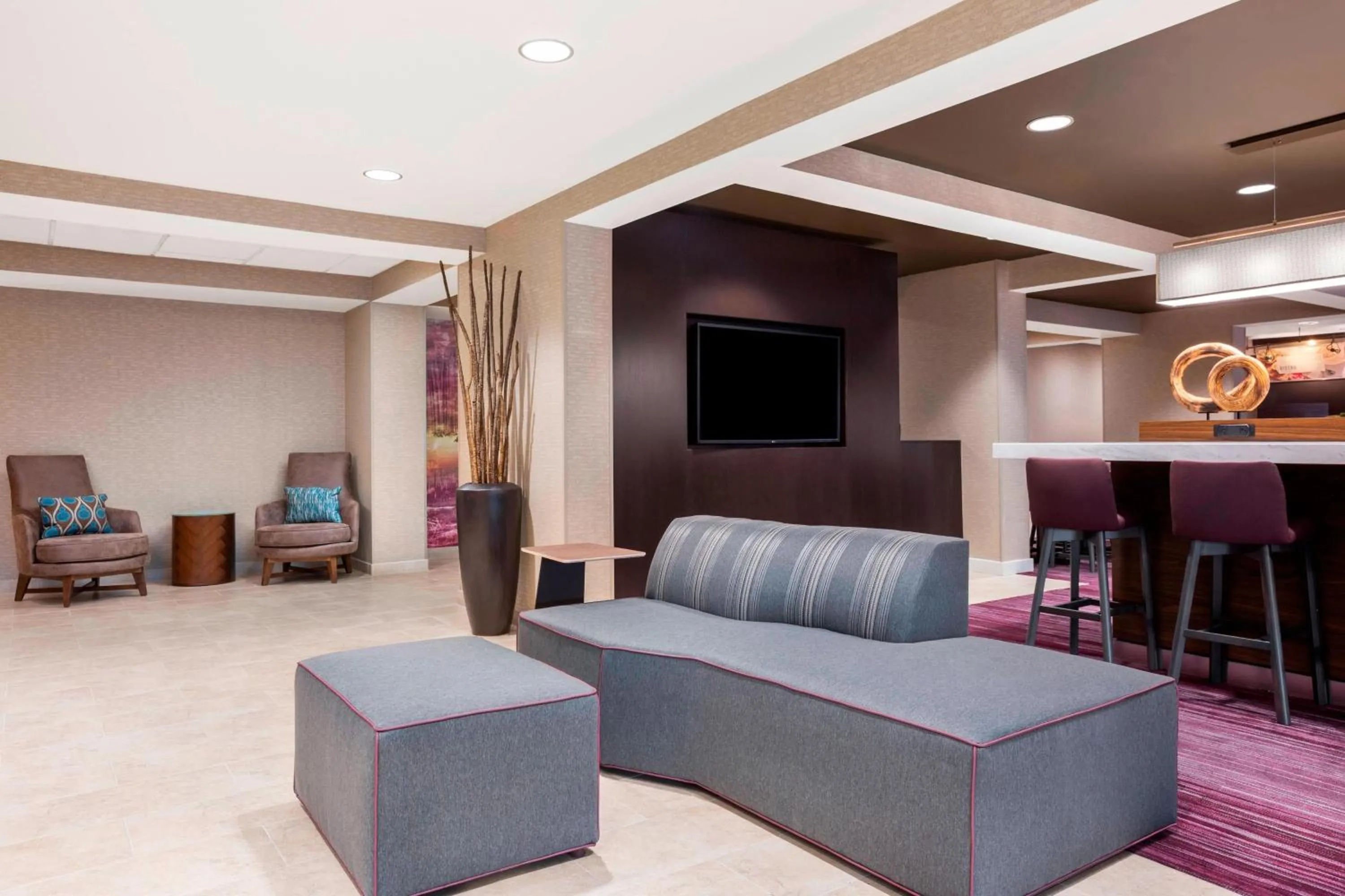 Lobby or reception in Courtyard Bowling Green Convention Center