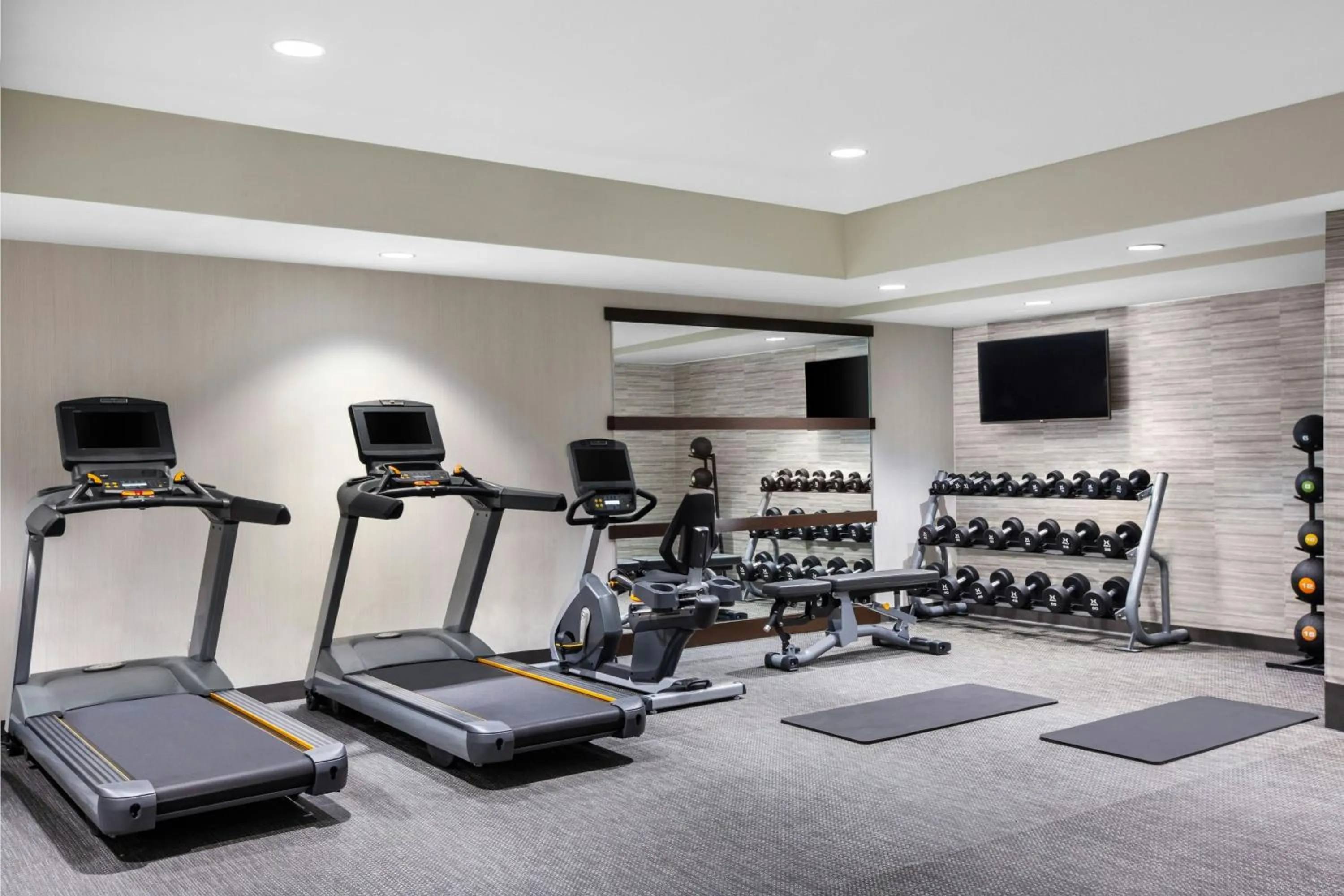 Fitness centre/facilities in Courtyard Bowling Green Convention Center