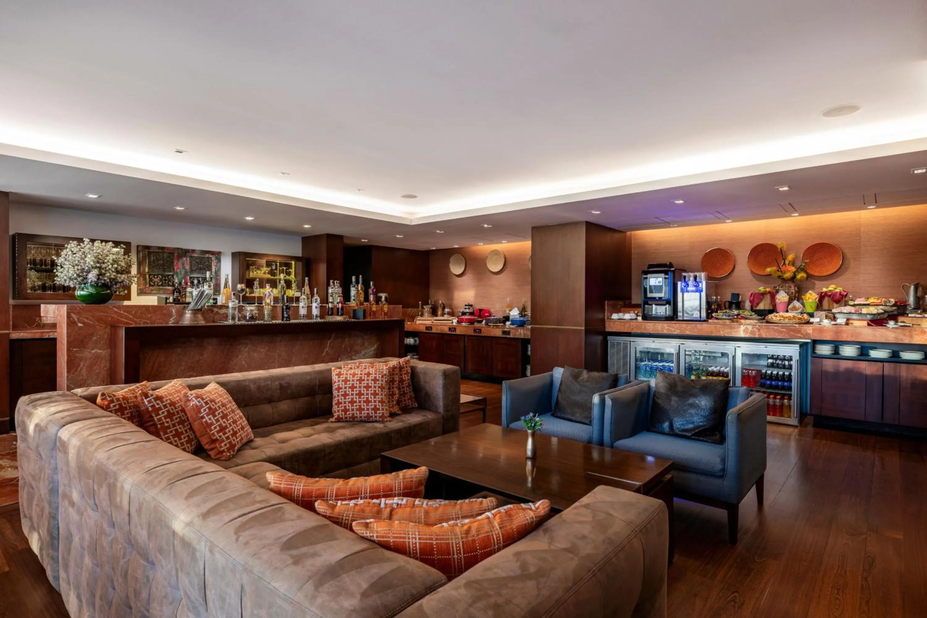 Lounge or bar in JW Marriott Hotel Bogotá