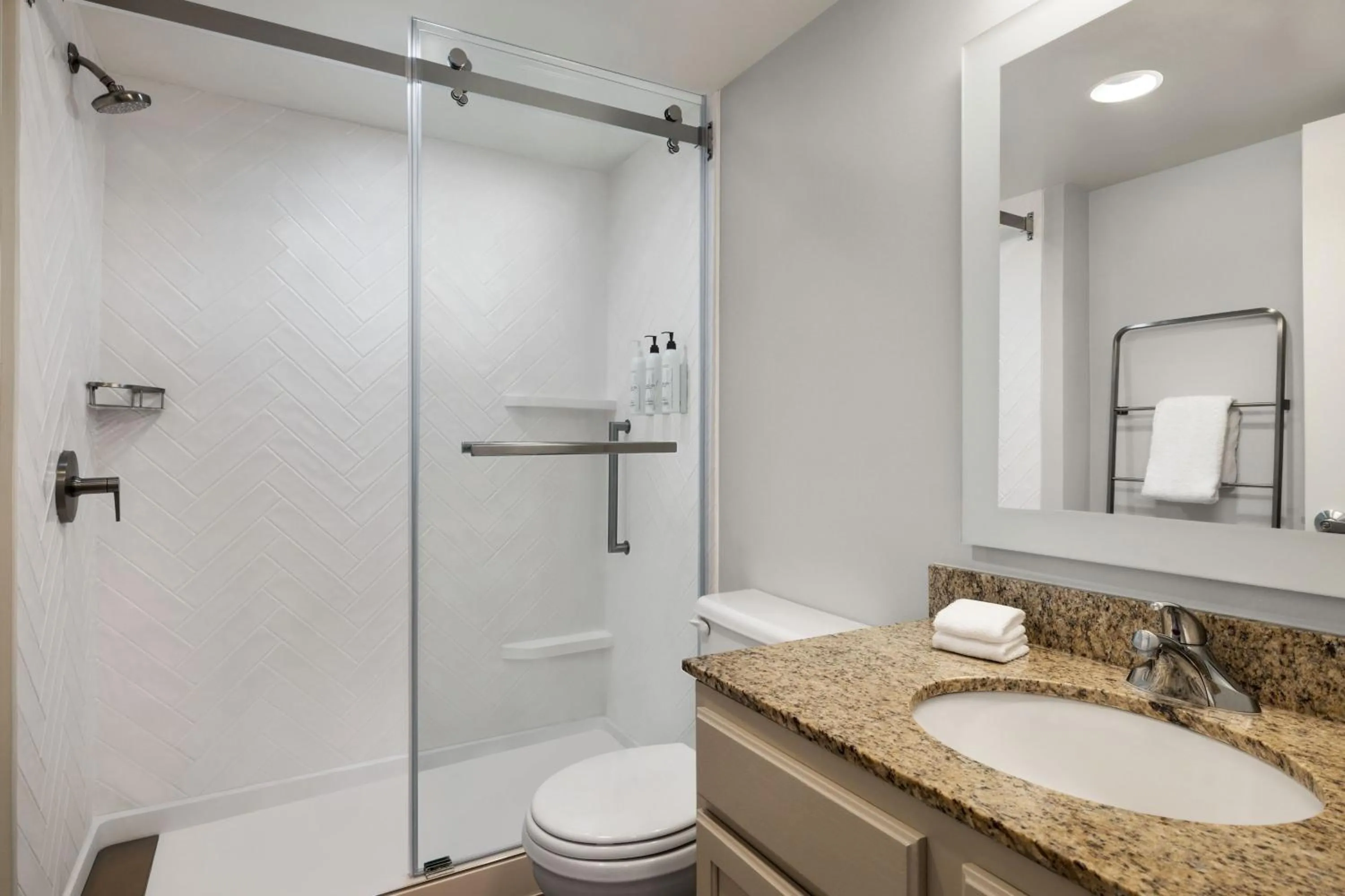 Bathroom in TownePlace Suites by Marriott Fort Meade National Business Park