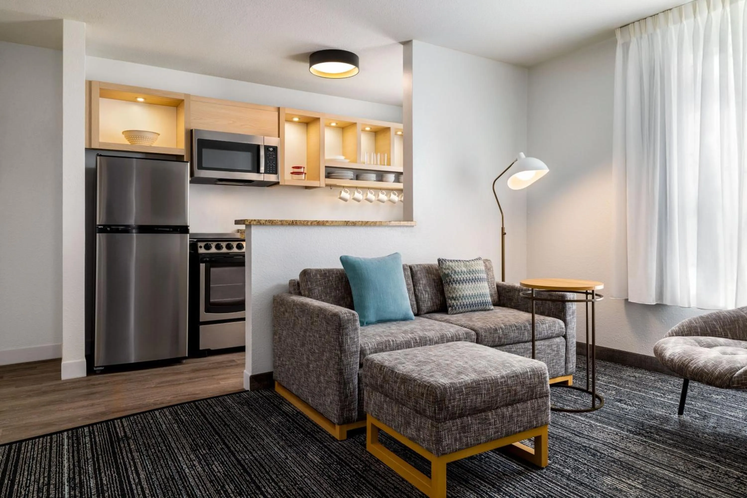 Living room in TownePlace Suites by Marriott Fort Meade National Business Park