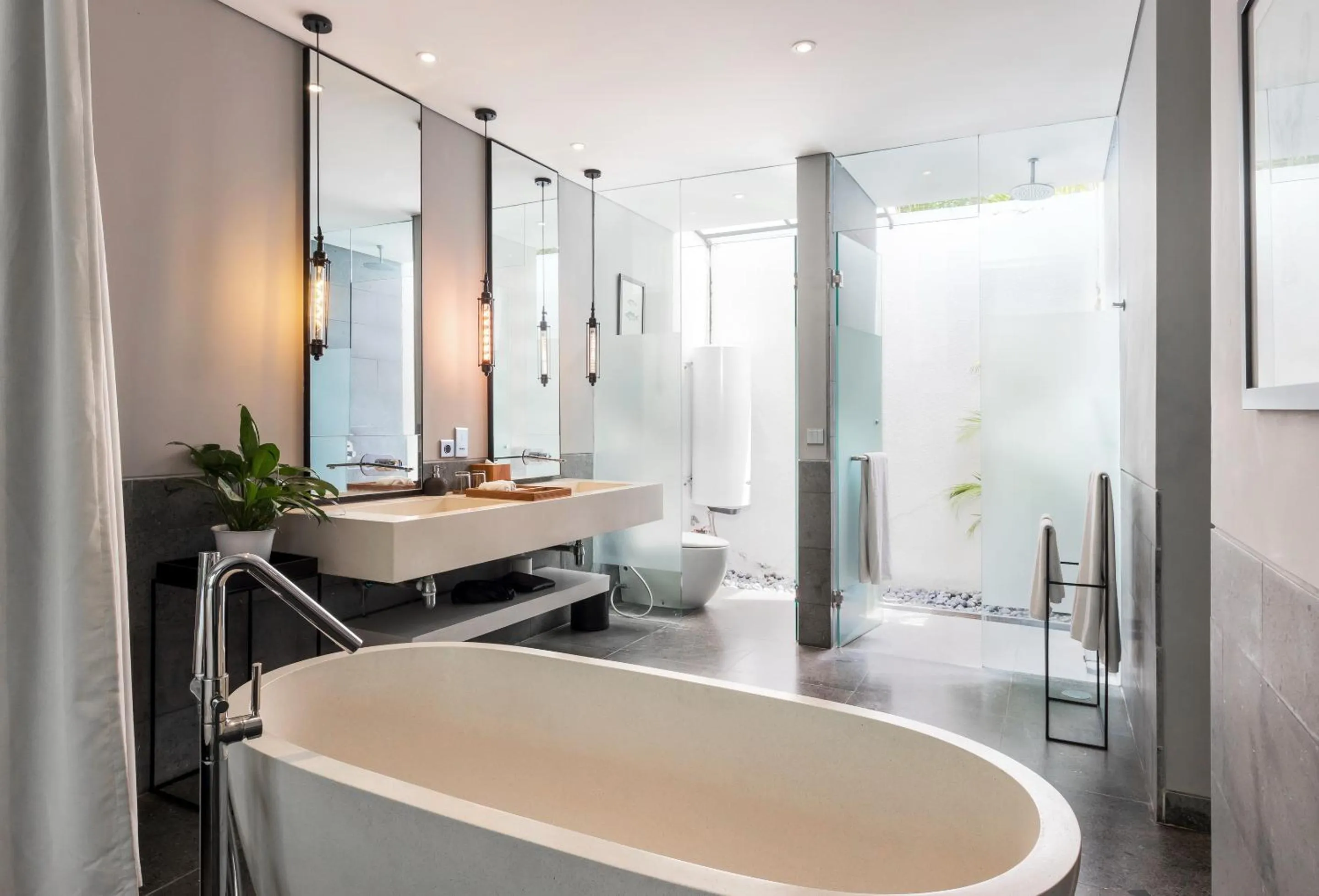 Bath in Amarin Seminyak