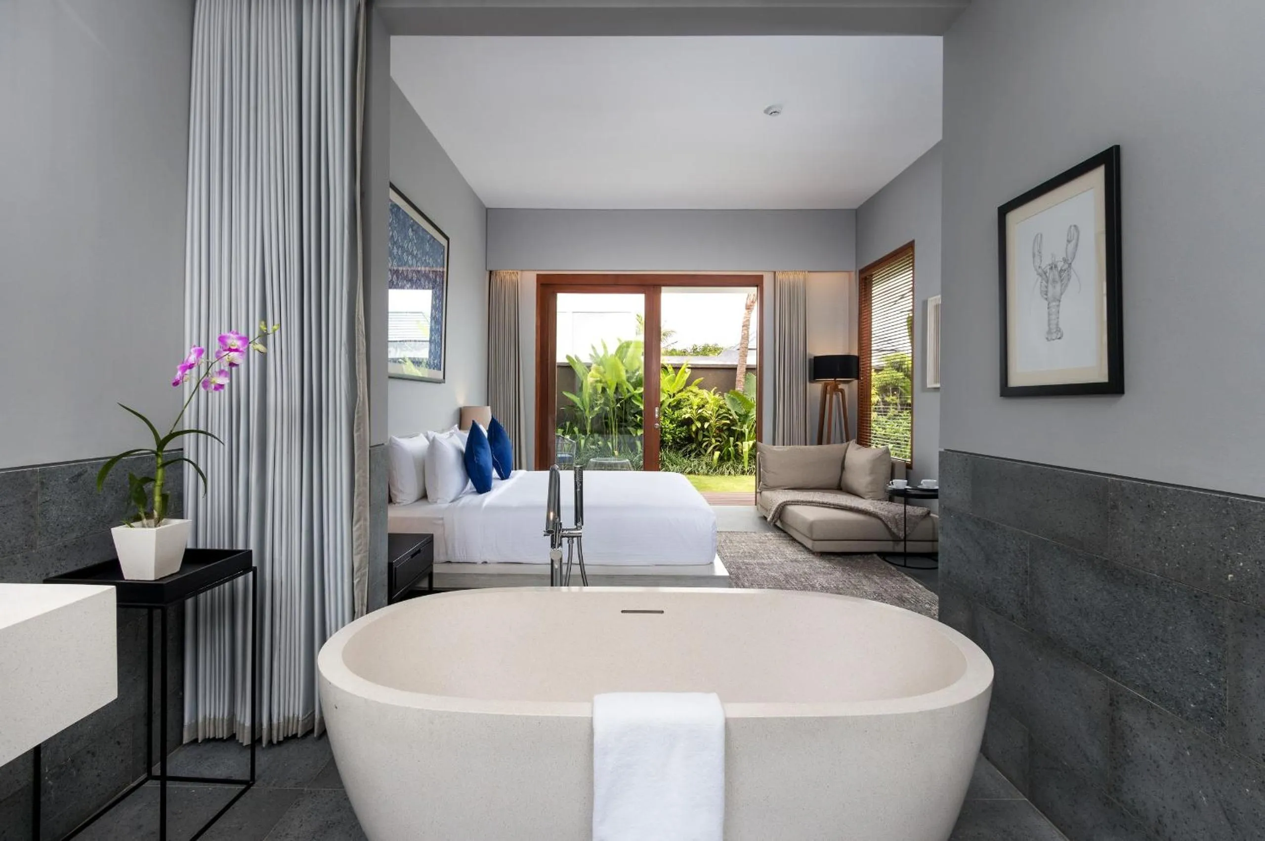 Photo of the whole room in Amarin Seminyak