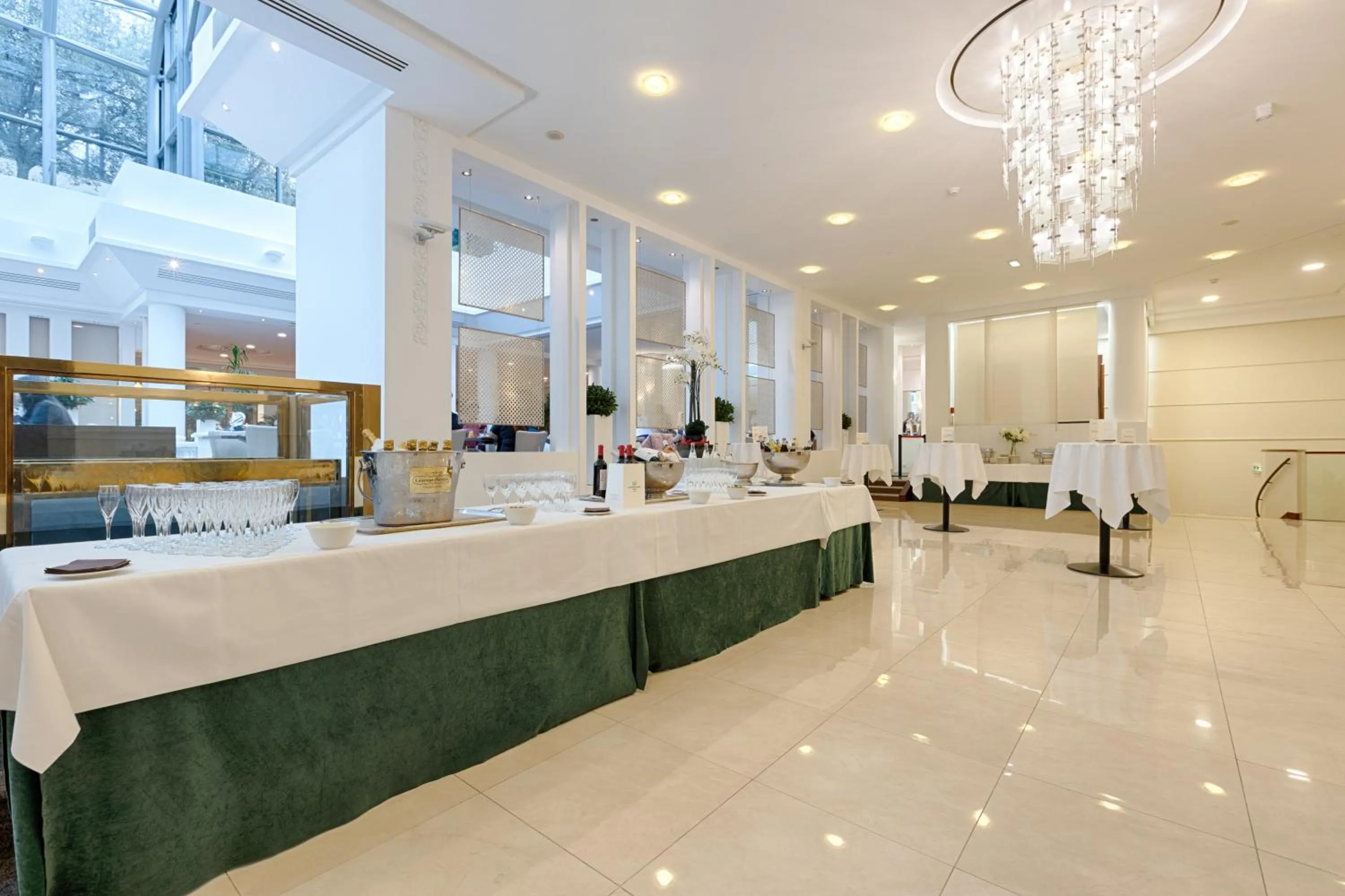 Banquet/Function facilities in Evergreen Laurel Hotel