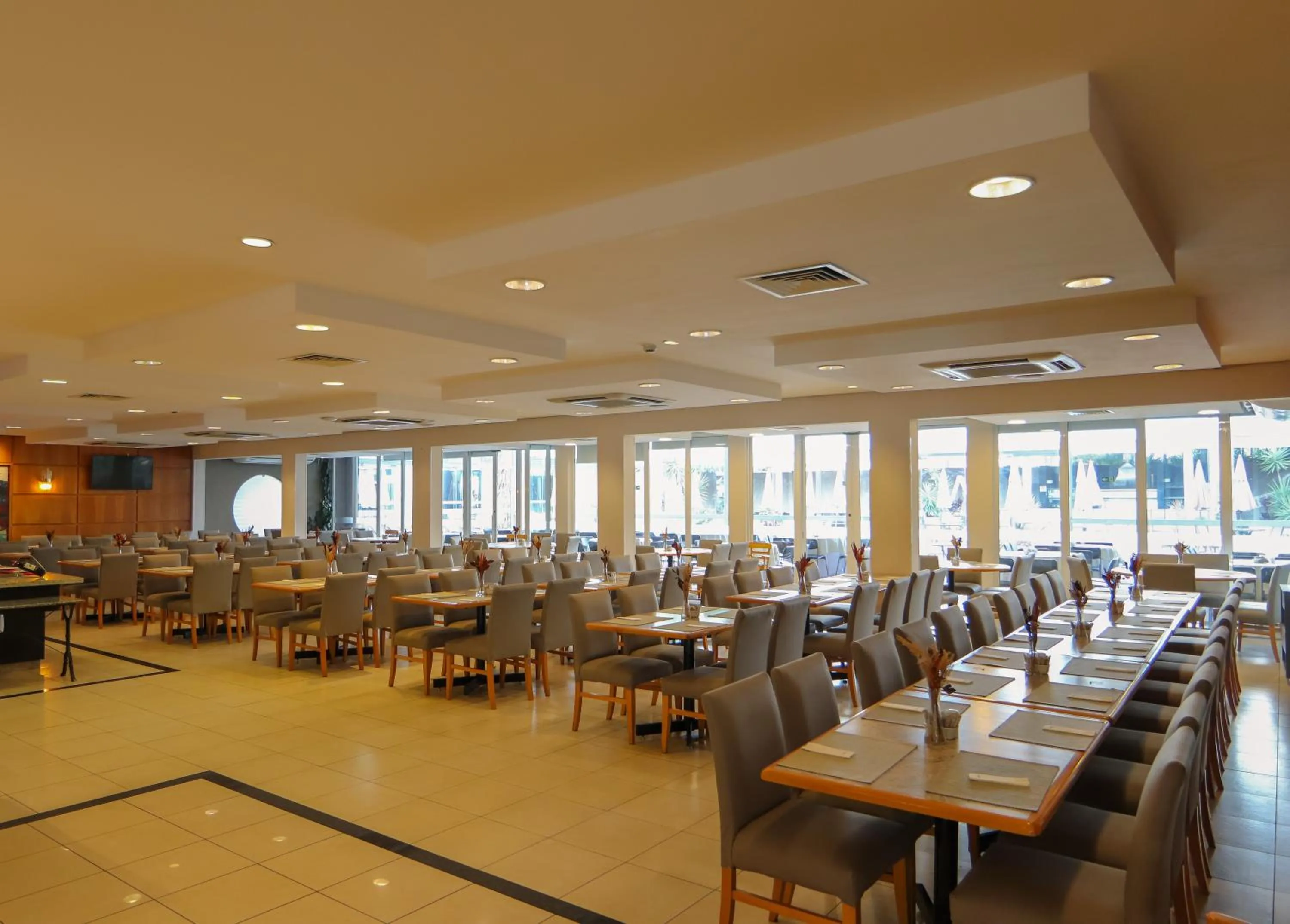 Restaurant/places to eat in Hotel Premium Campinas