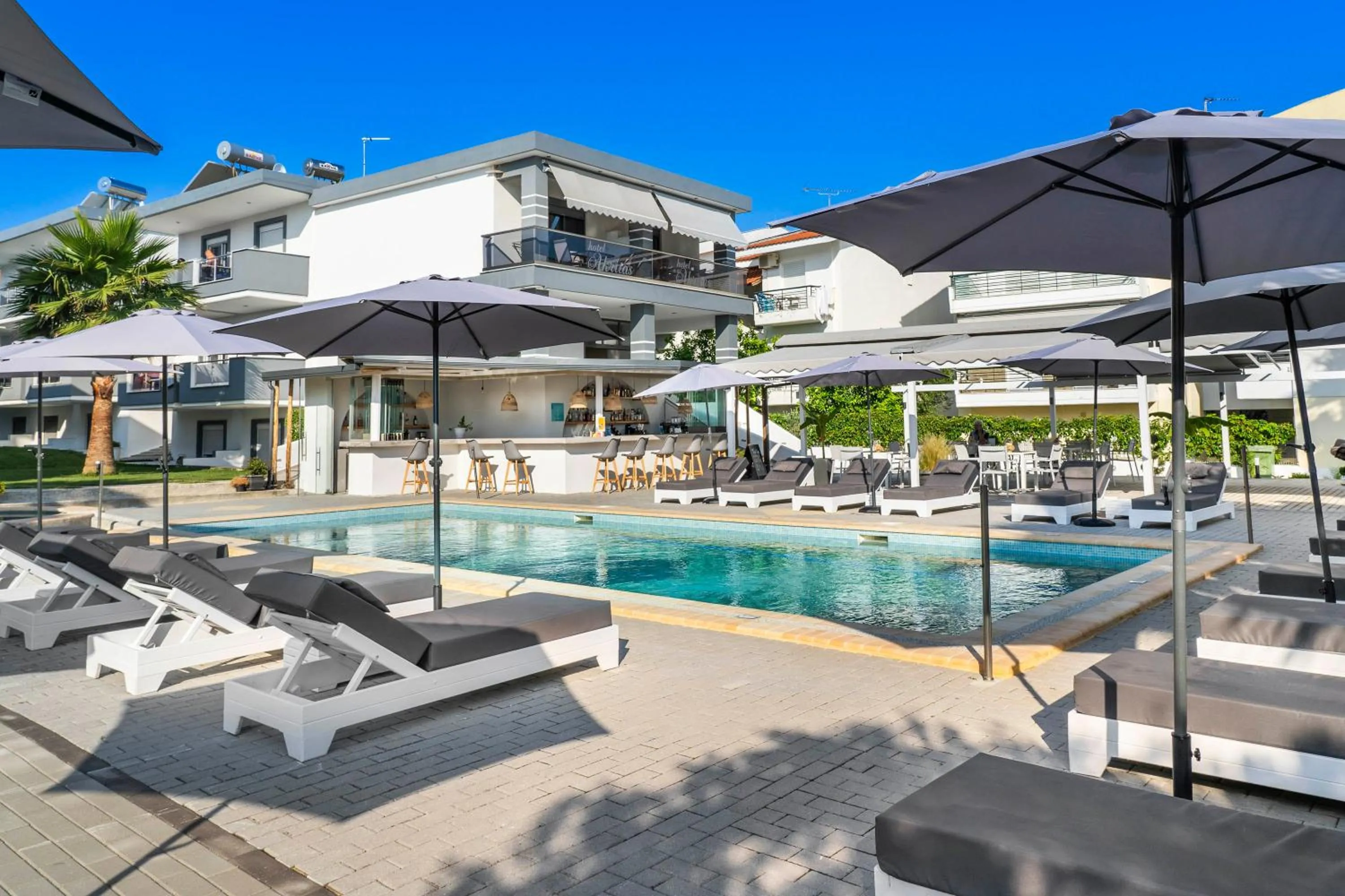 Swimming pool in Akritas Hotel Pefkochori