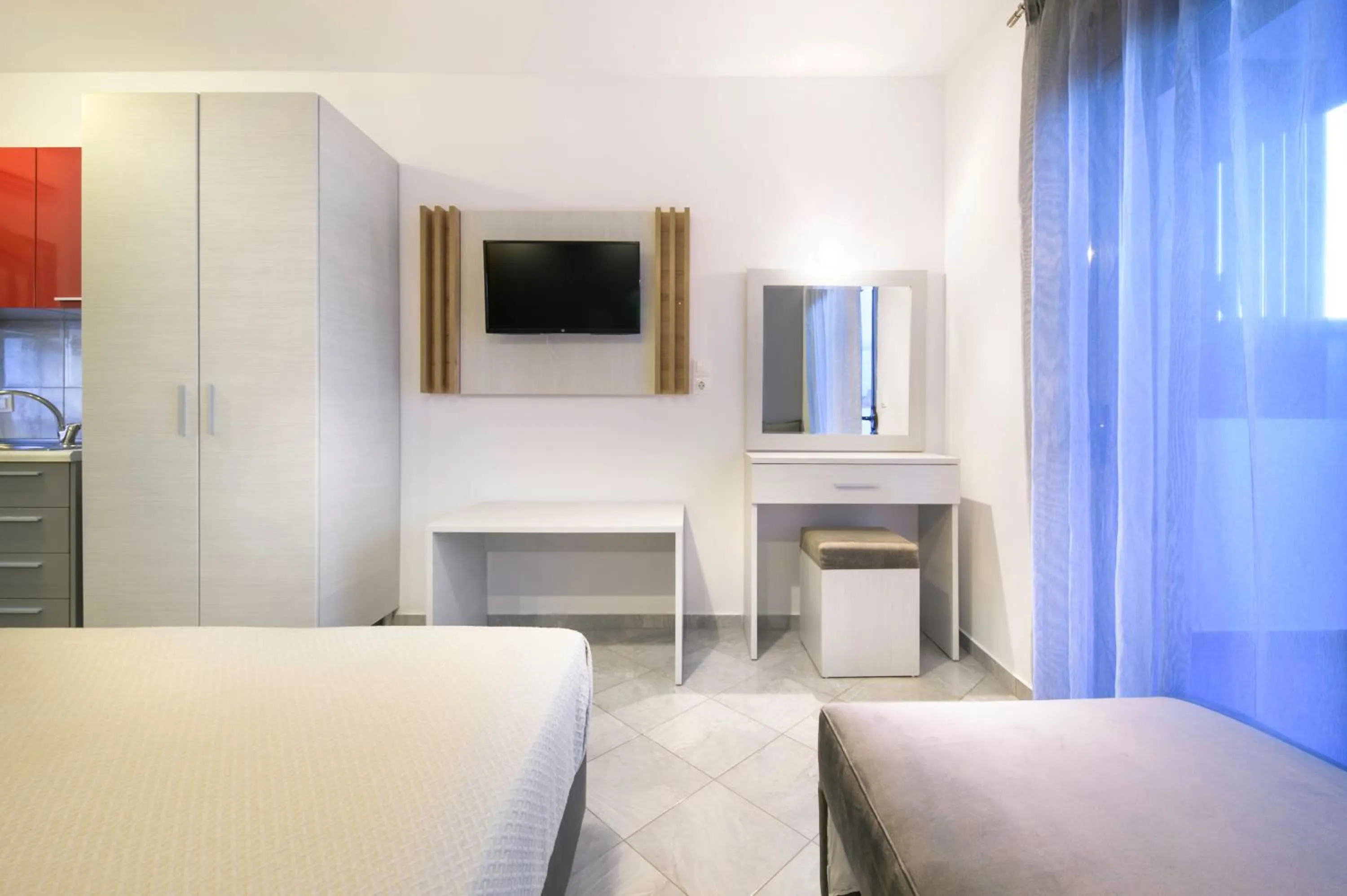 TV and multimedia, Bed in Akritas Hotel Pefkochori