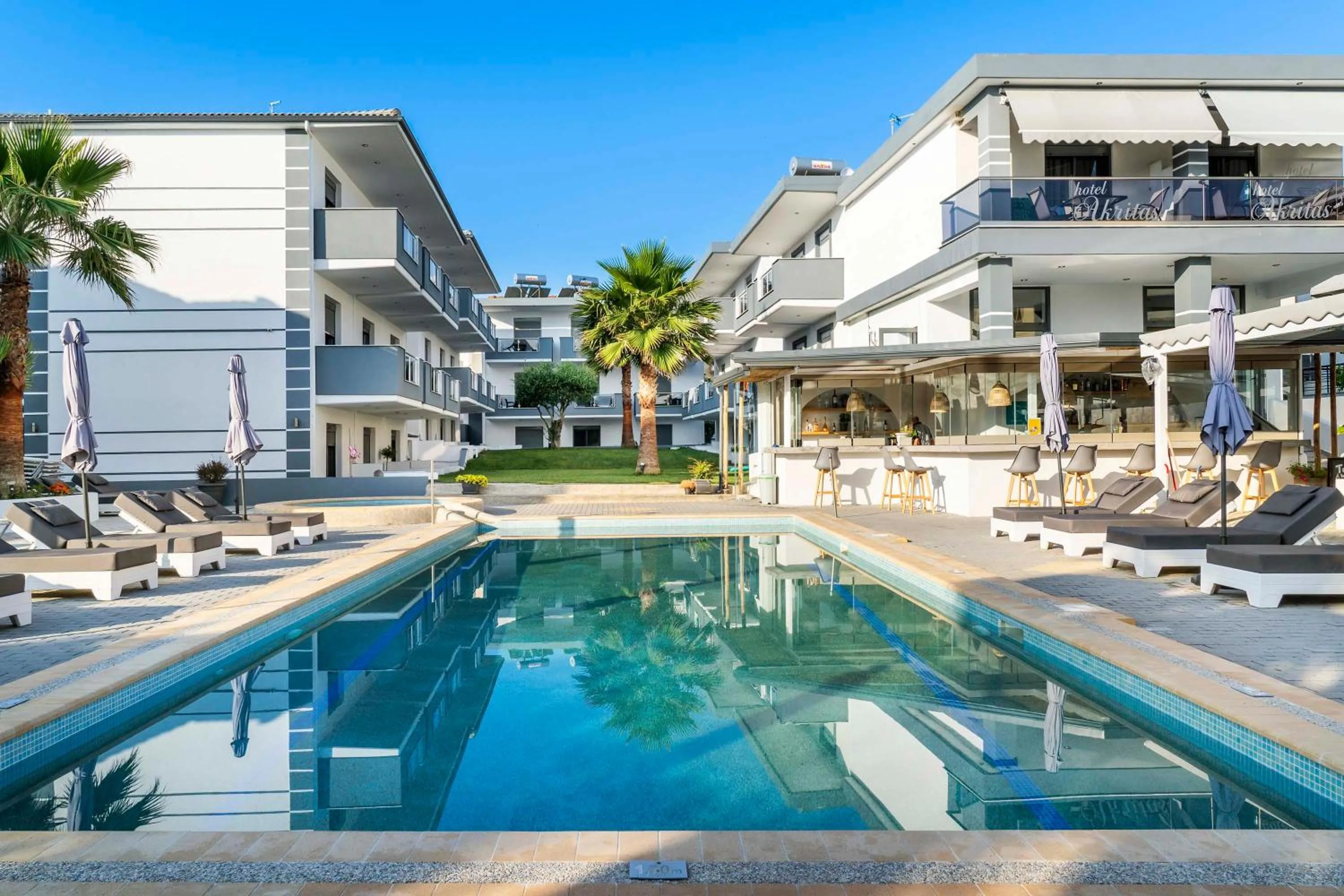 Swimming pool in Akritas Hotel Pefkochori
