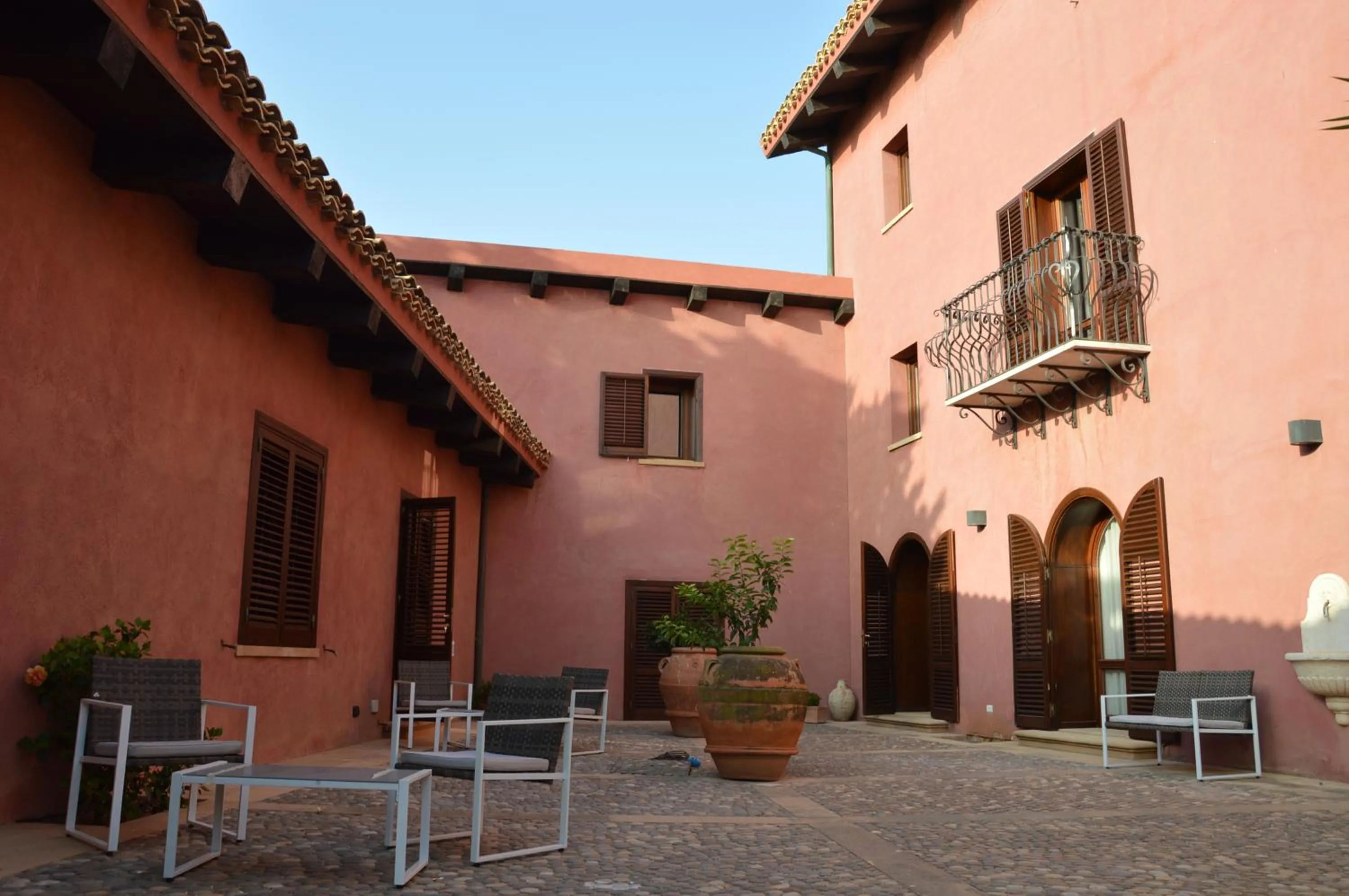 Inner courtyard view in Casa Realia