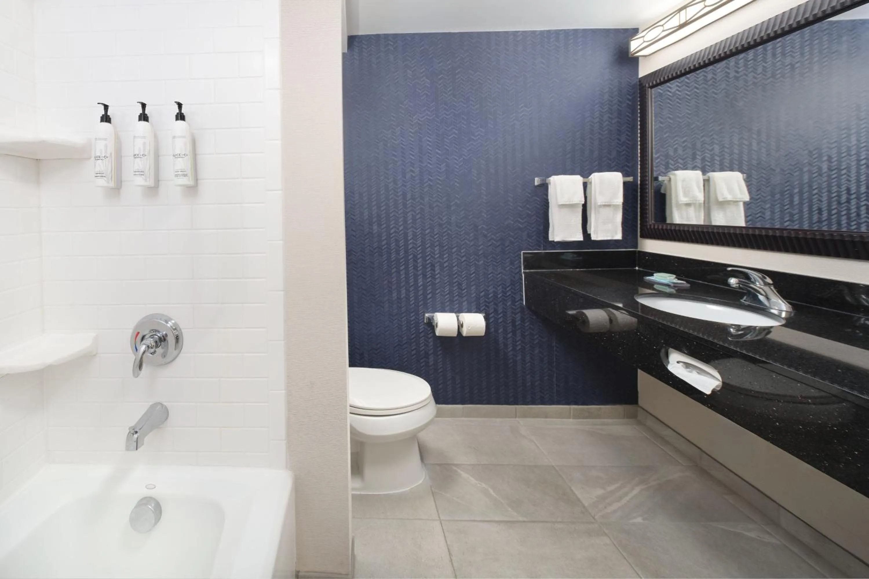 Photo of the whole room in Fairfield Inn & Suites Columbia Northeast