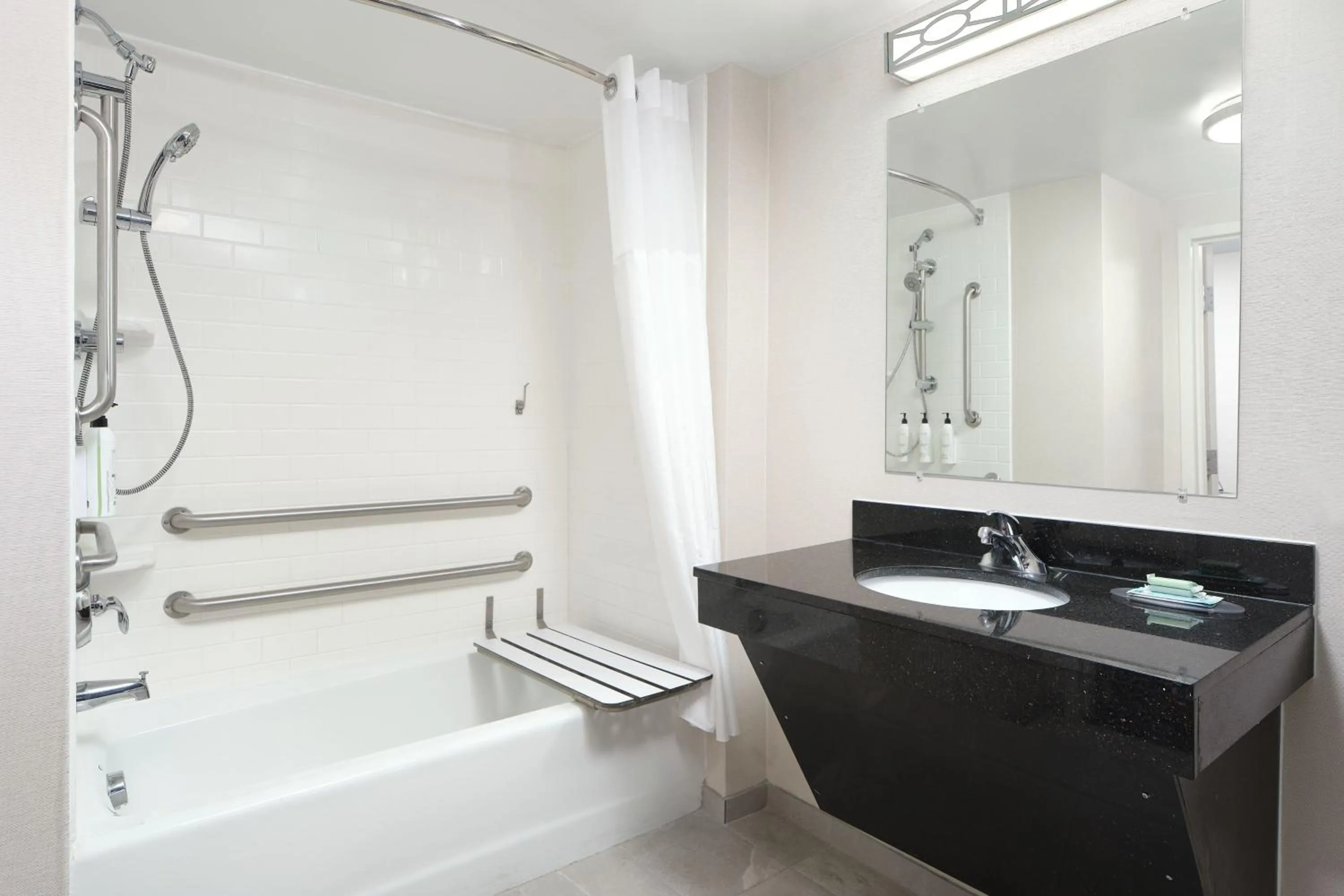 Bathroom in Fairfield Inn & Suites Columbia Northeast