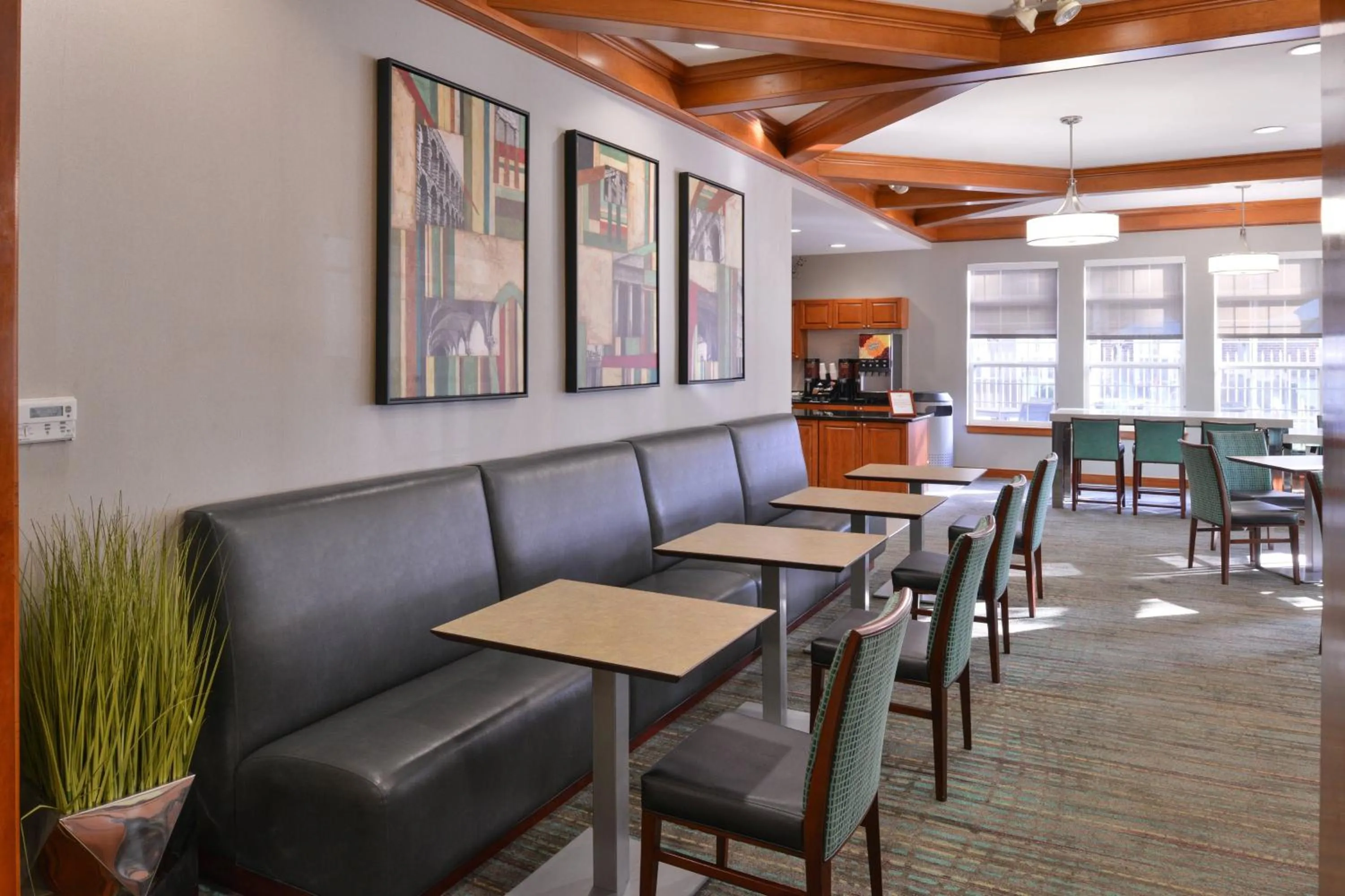 Restaurant/places to eat in Residence Inn Columbia Northeast/Fort Jackson Area
