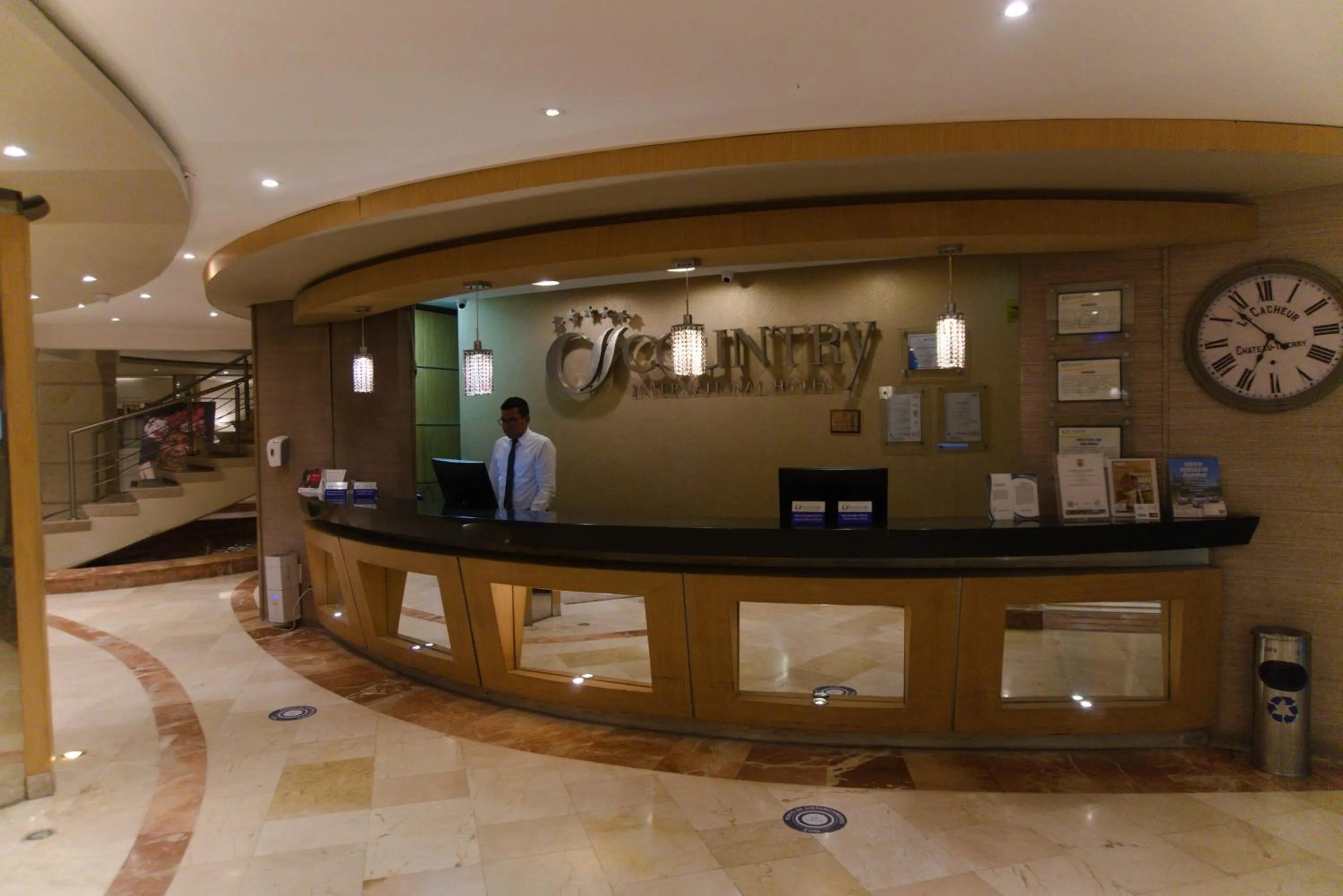 Lobby or reception in Country International Hotel
