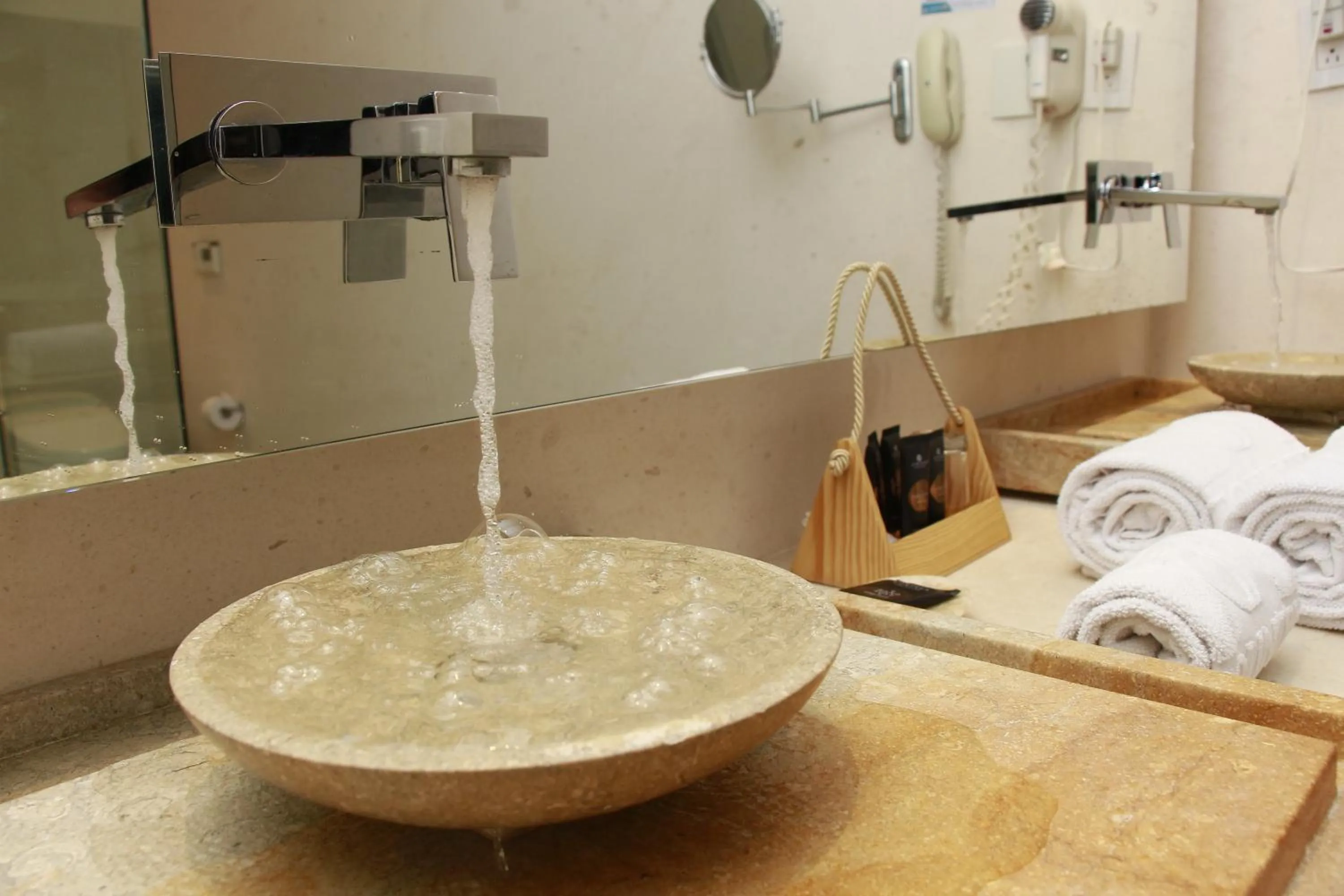 Bathroom in Country International Hotel