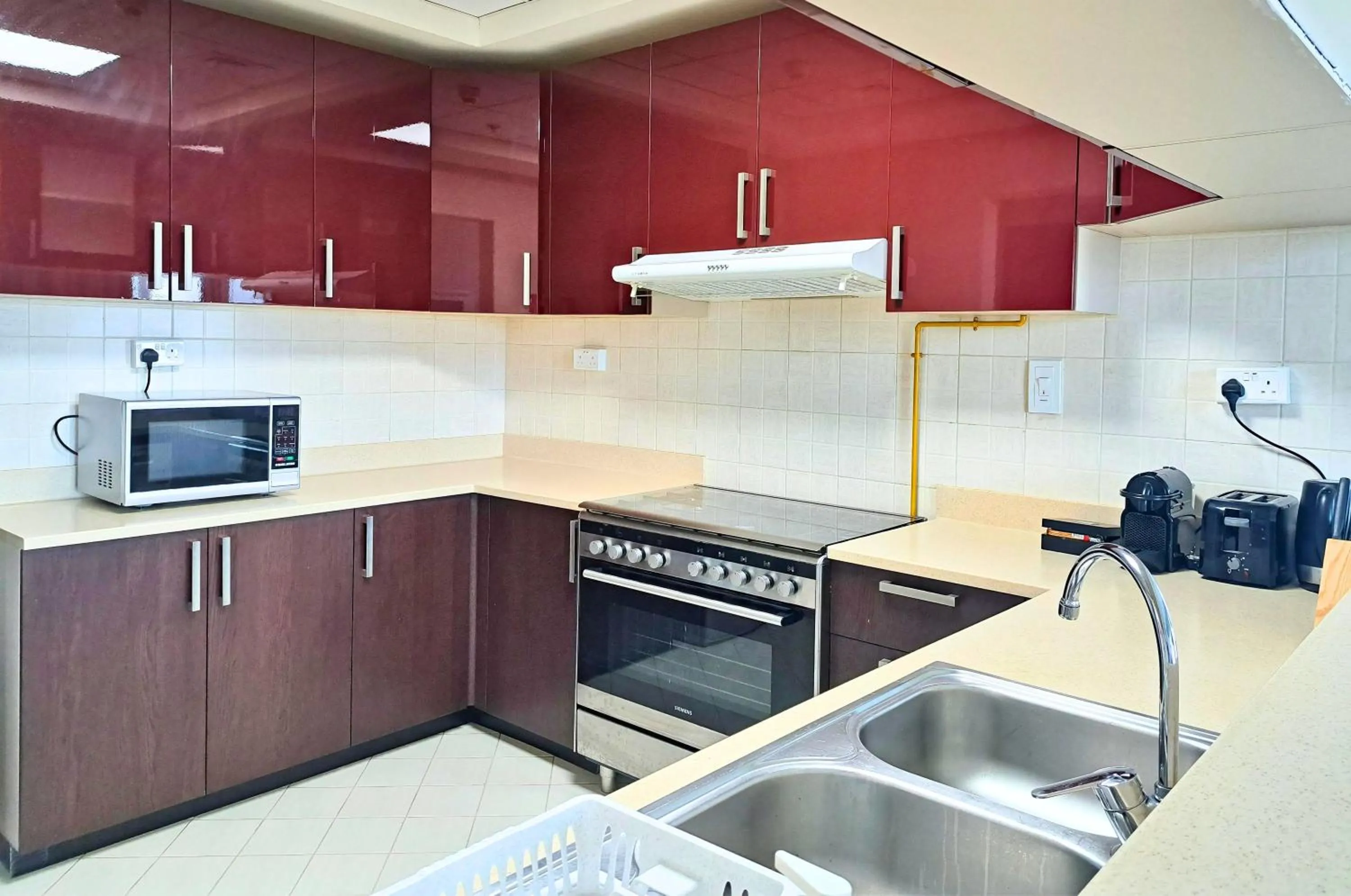 Kitchen or kitchenette in Barceló Residences Dubai Marina