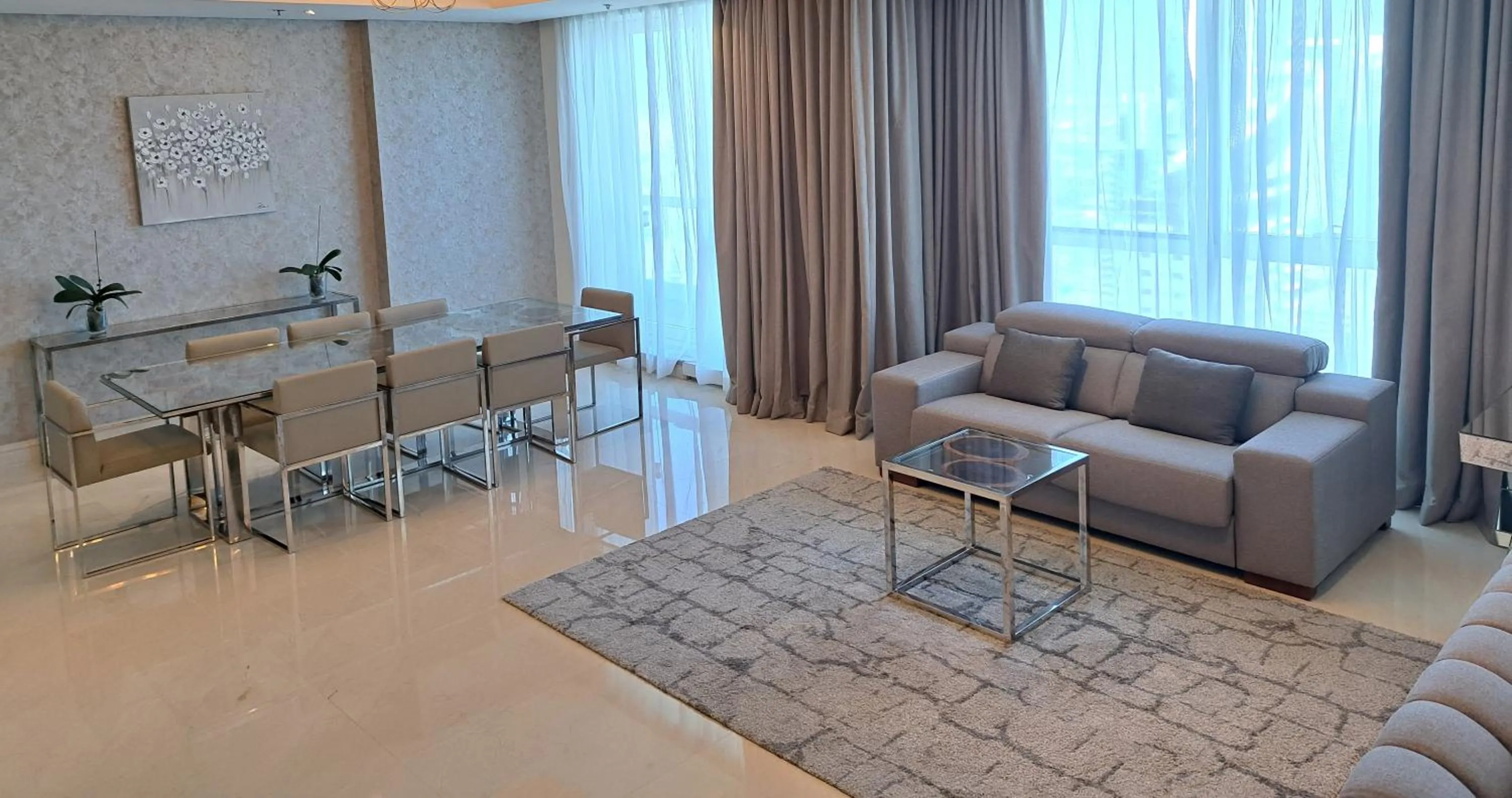 Living room in Barceló Residences Dubai Marina