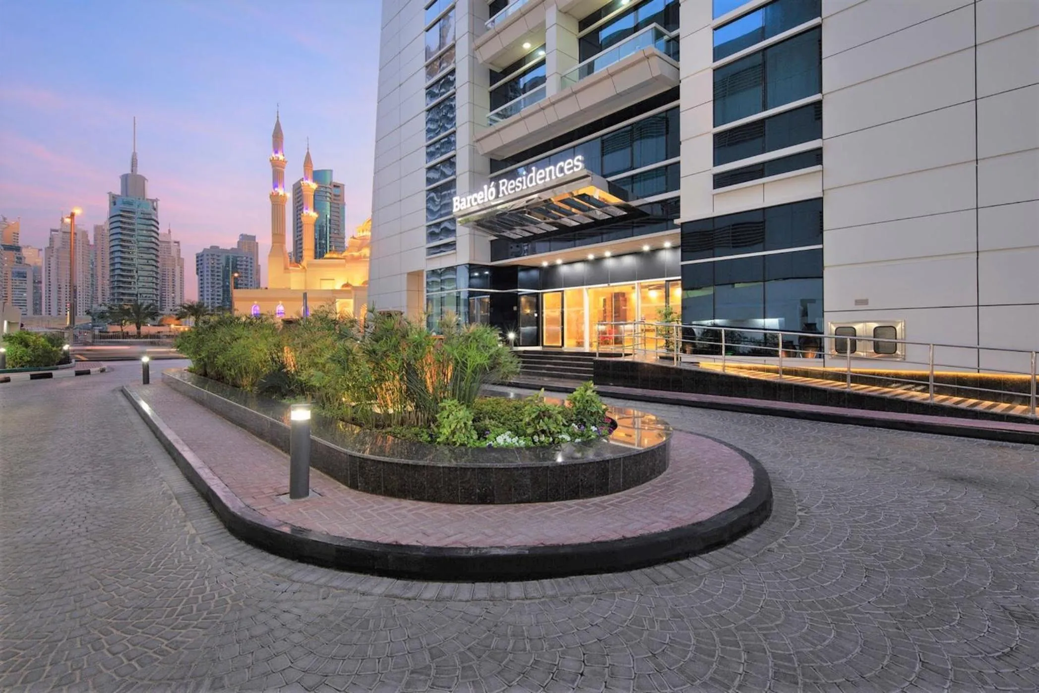 Property building in Barceló Residences Dubai Marina