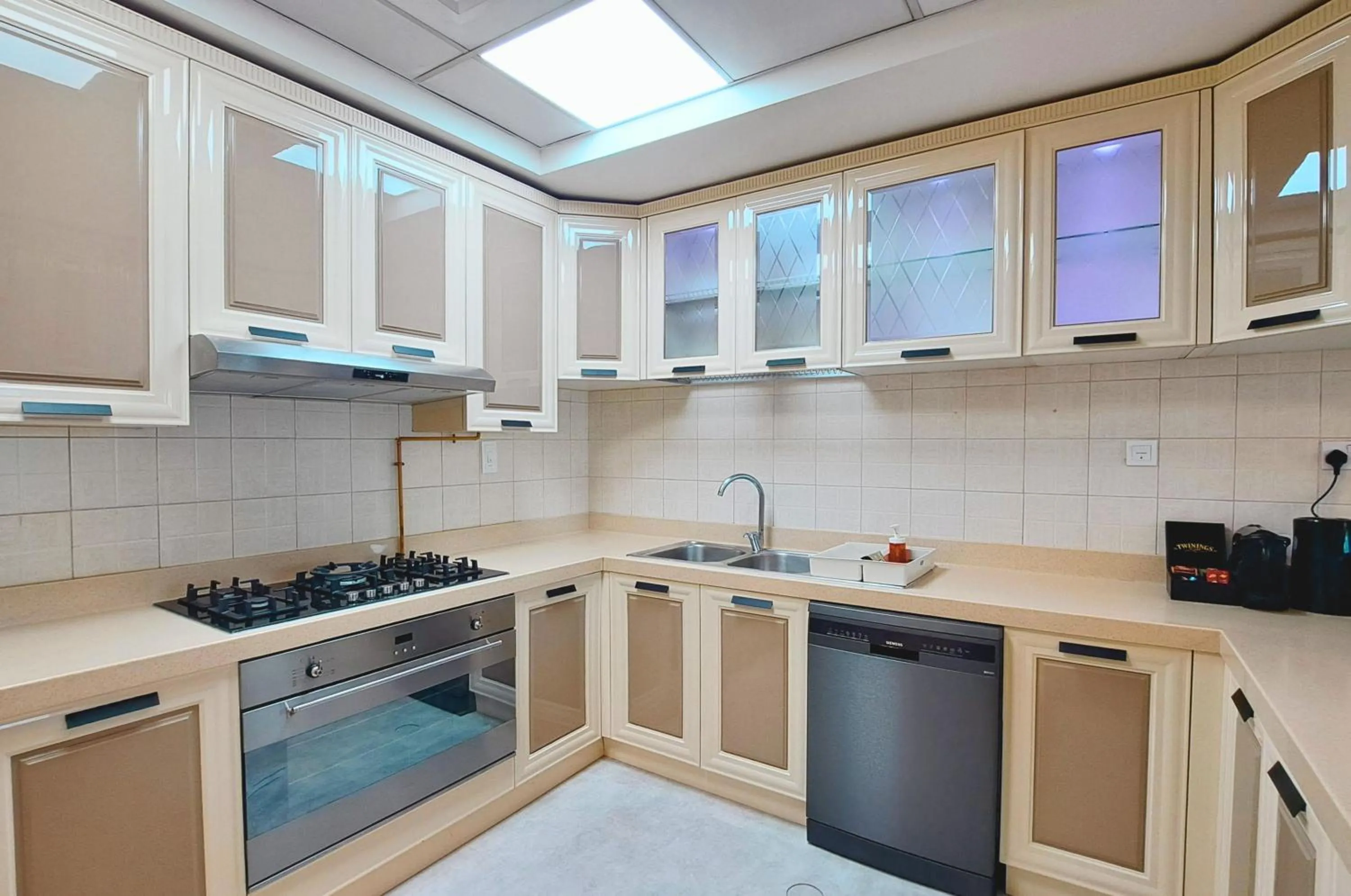 Kitchen or kitchenette in Barceló Residences Dubai Marina