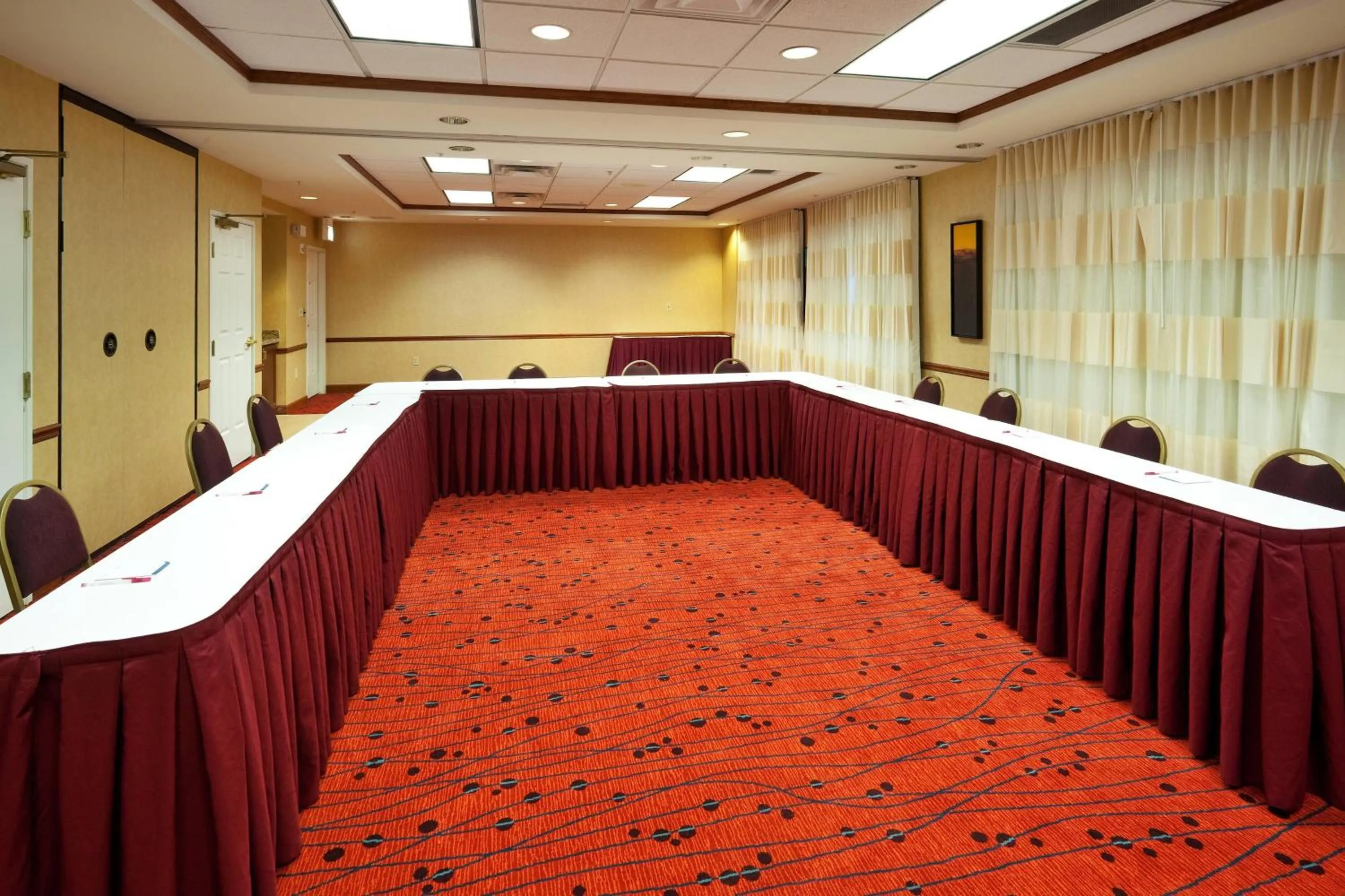 Meeting/conference room in Residence Inn by Marriott Chicago Oak Brook