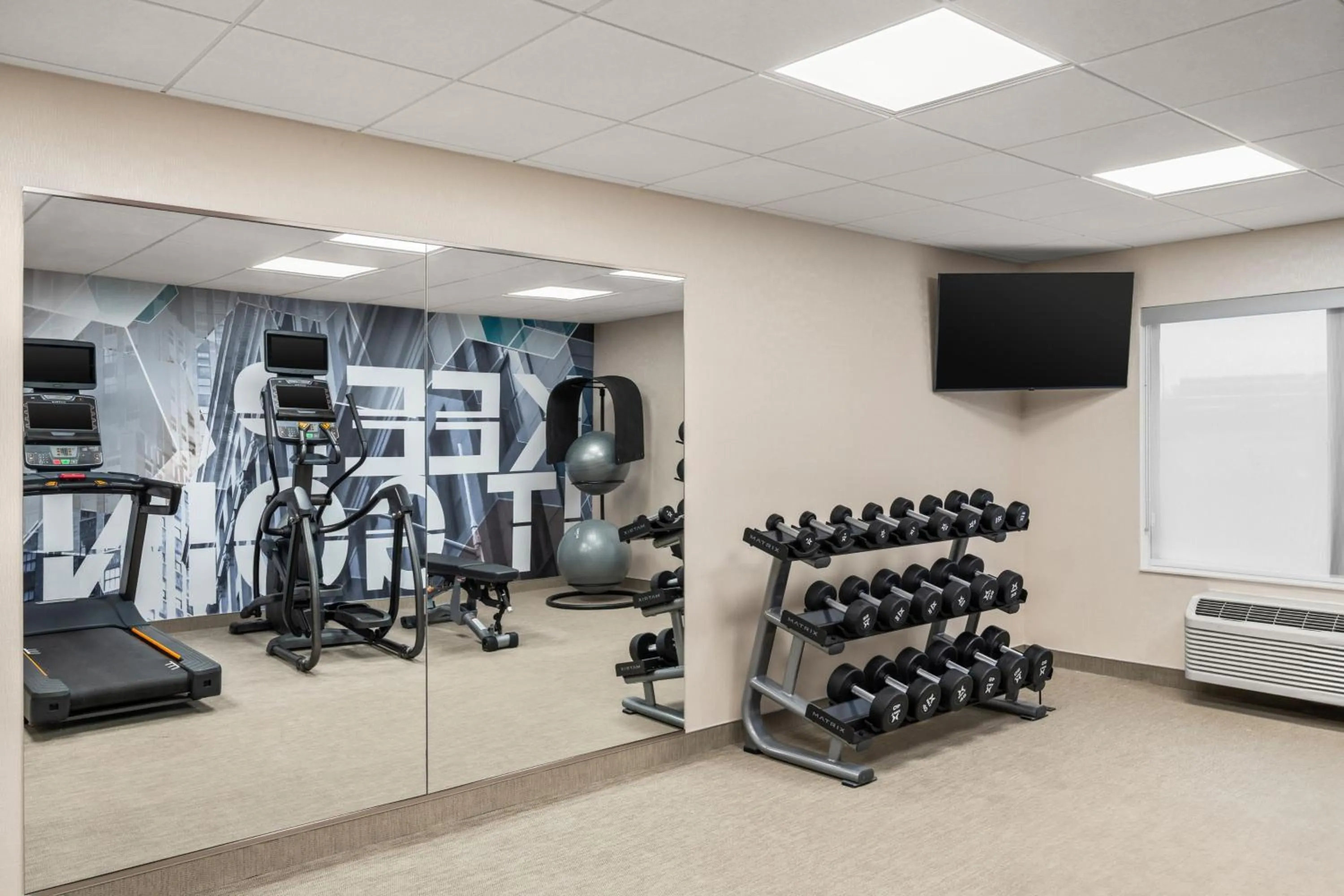 Fitness centre/facilities in SpringHill Suites by Marriott Chicago Bolingbrook
