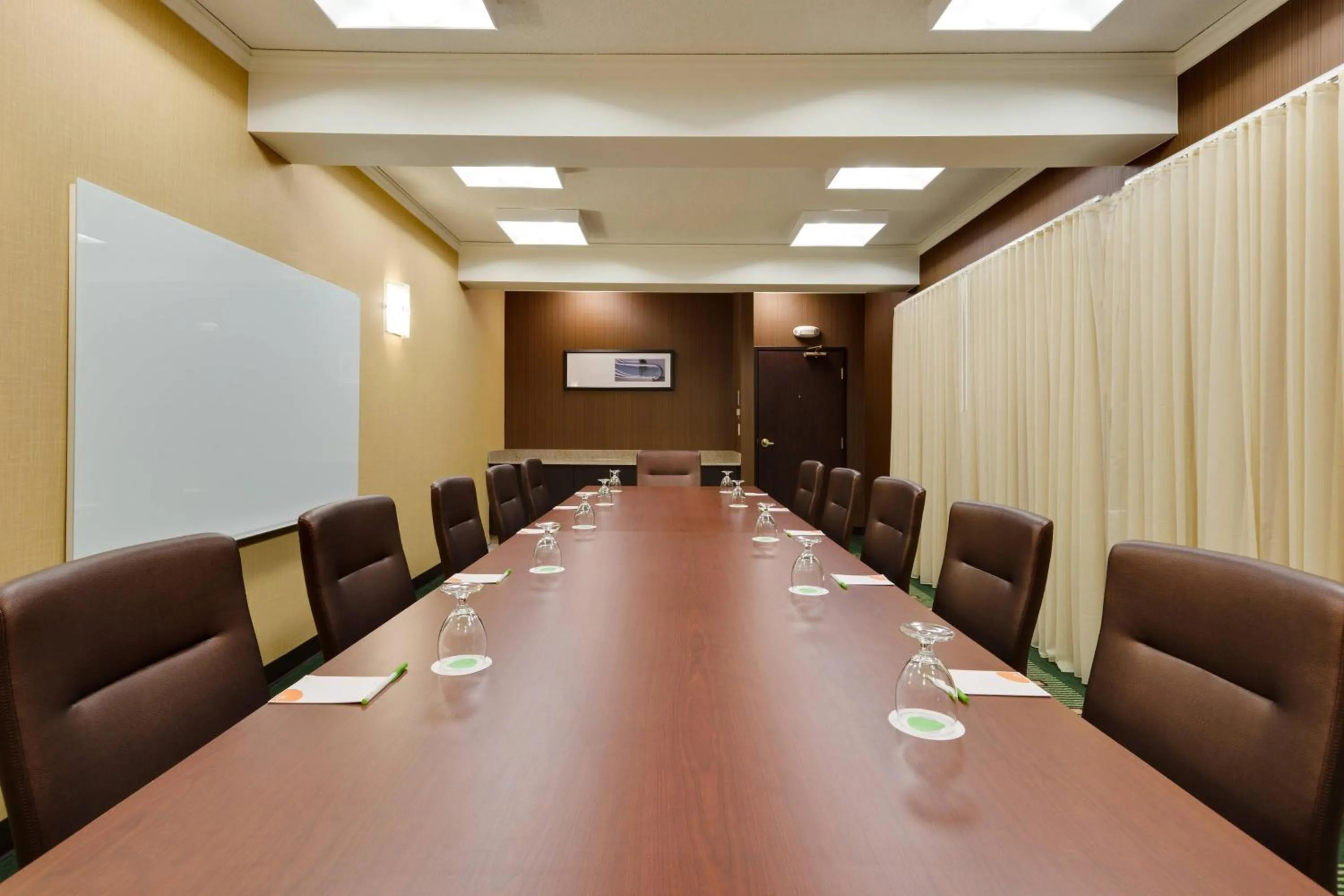 Meeting/conference room in Courtyard Chicago Southeast/Hammond, Indiana