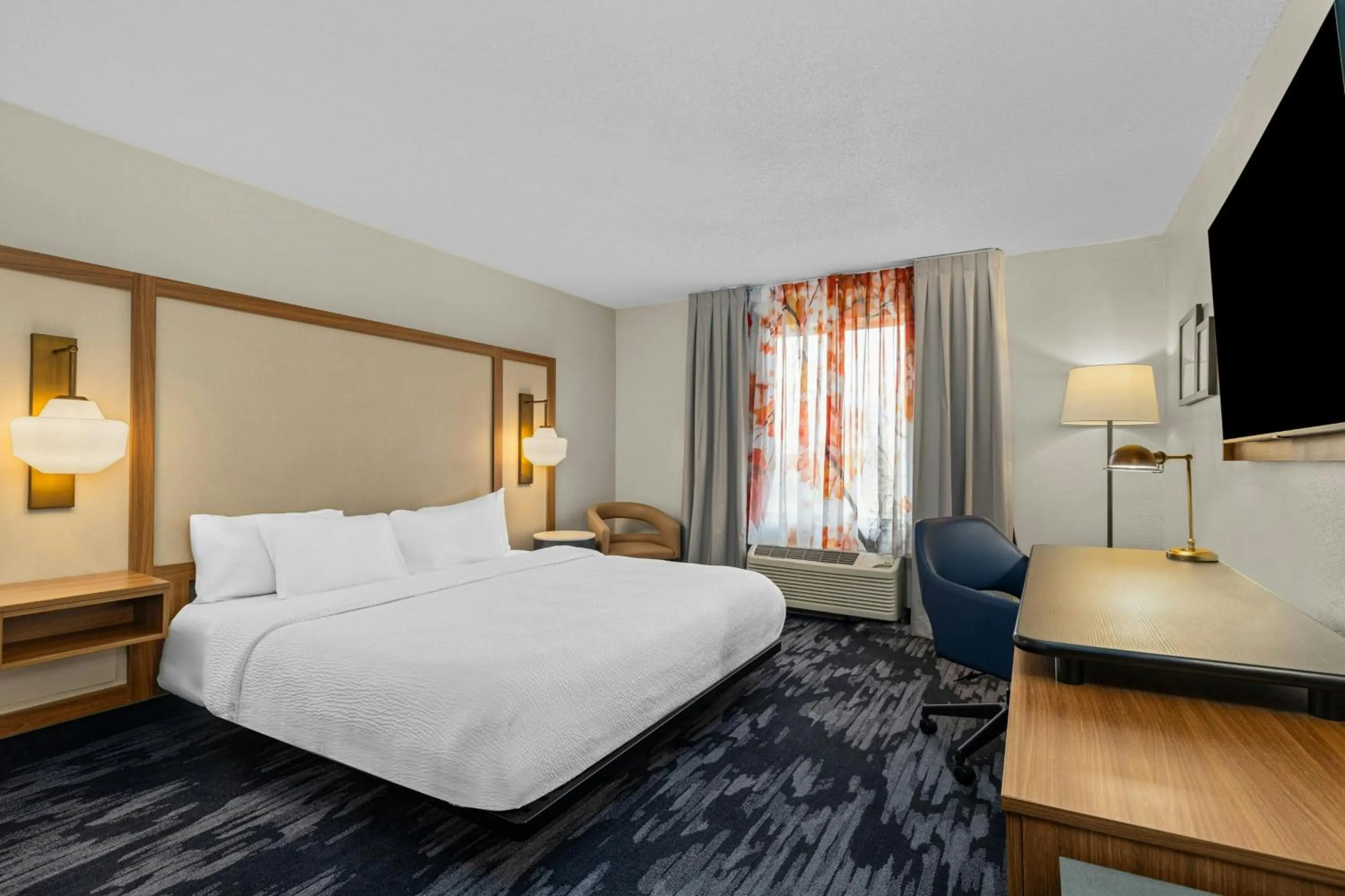 Photo of the whole room, Bed in Fairfield by Marriott Southeast Hammond, IN
