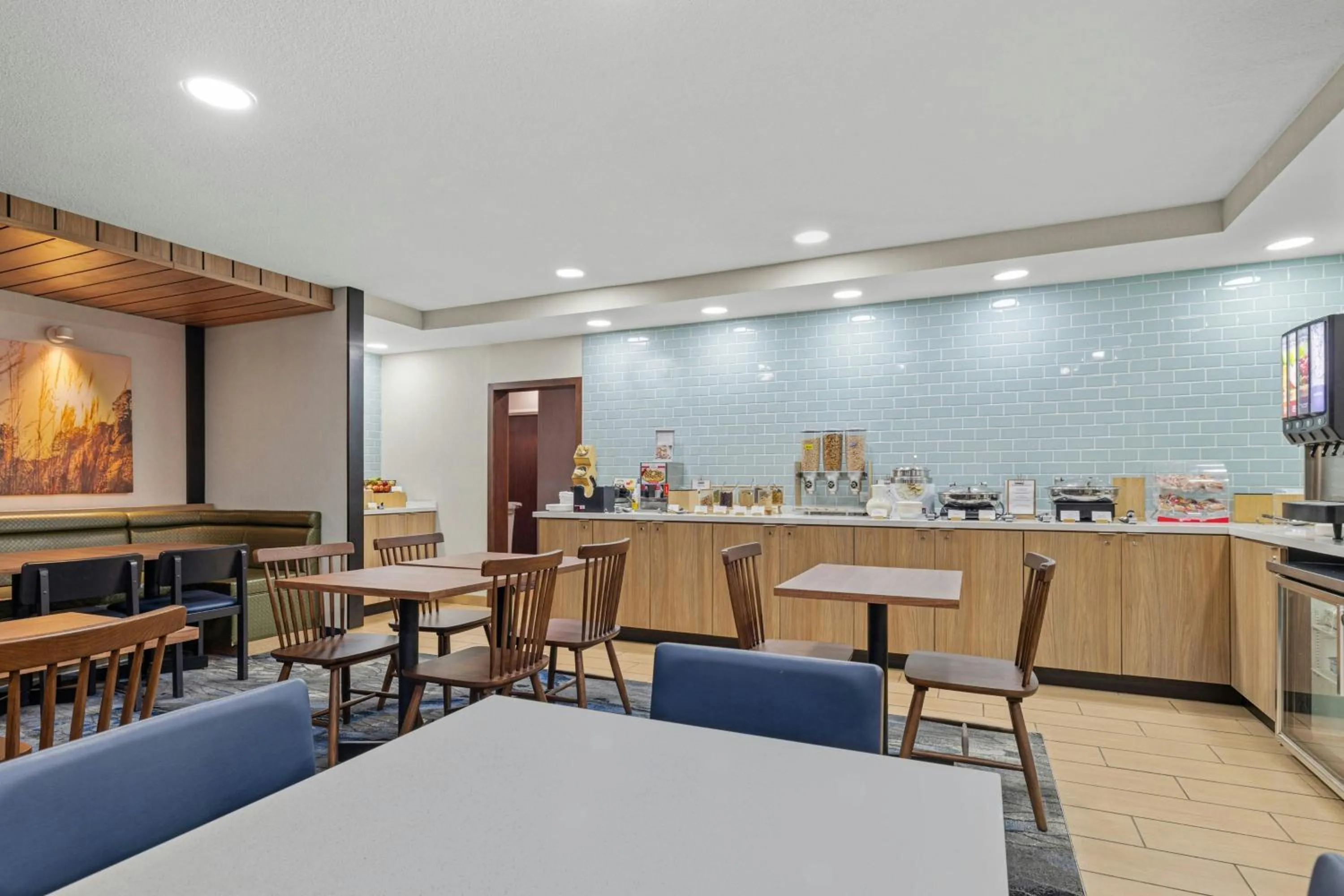 Breakfast in Fairfield by Marriott Southeast Hammond, IN