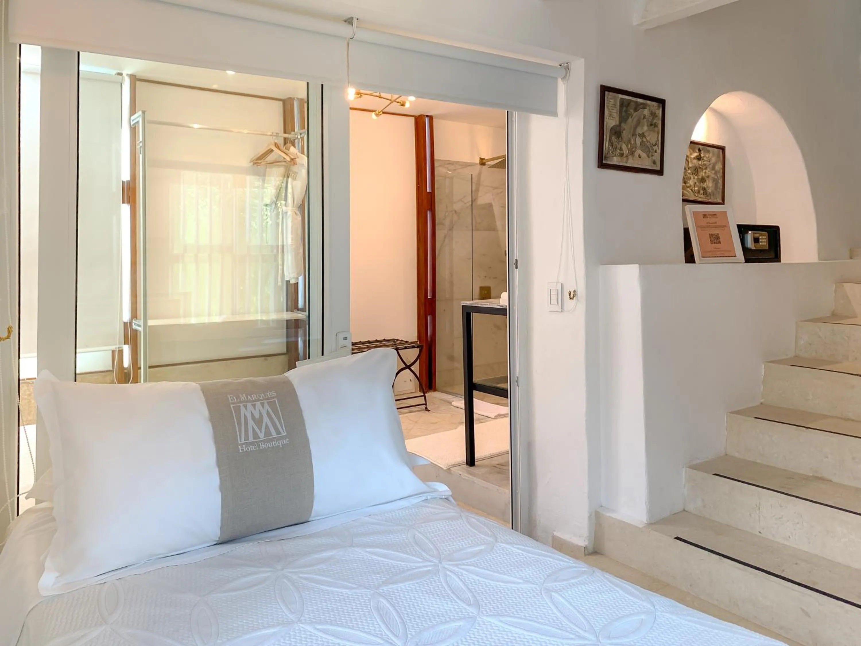 Bed in Hotel El Marqués