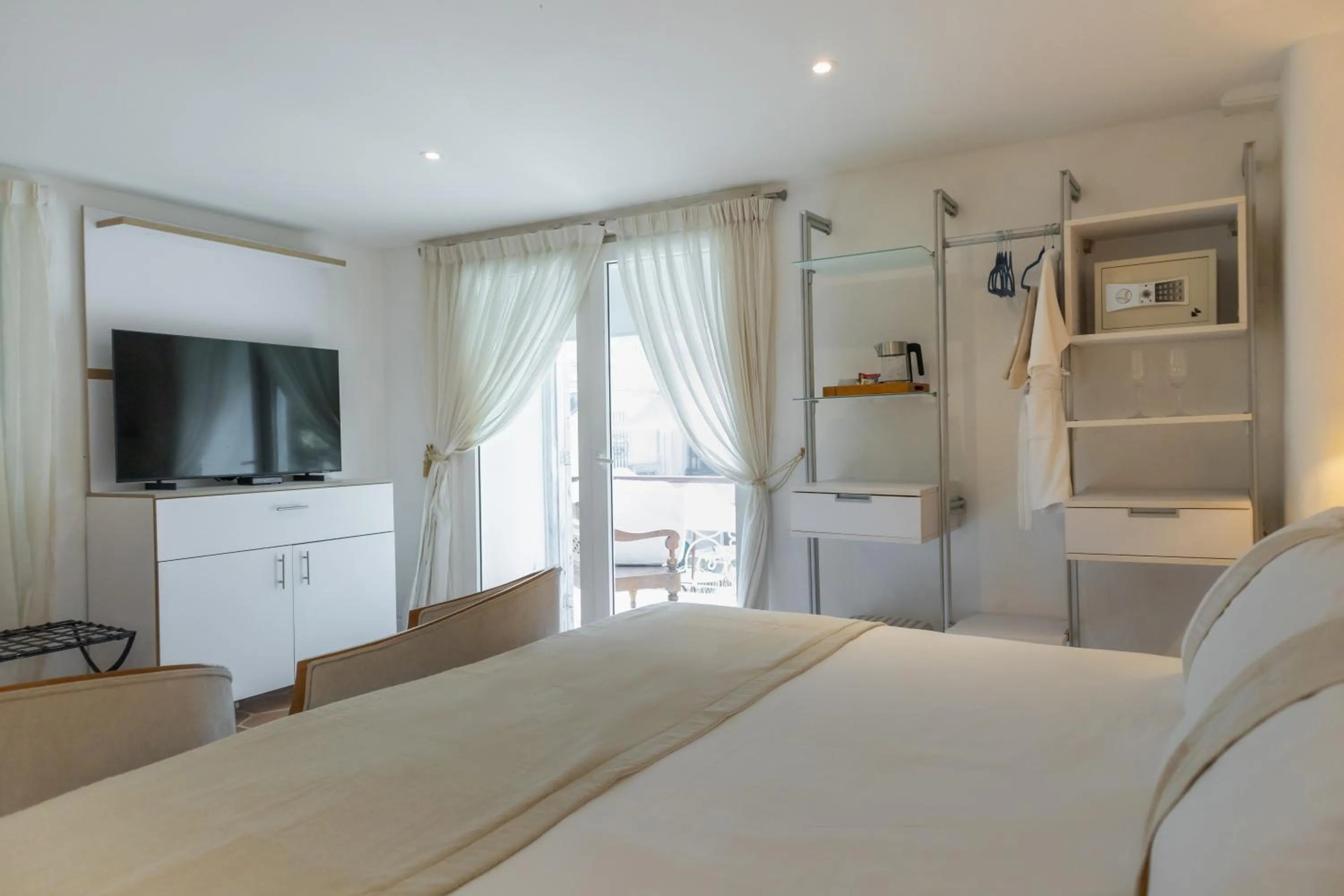 Photo of the whole room in Hotel El Marqués