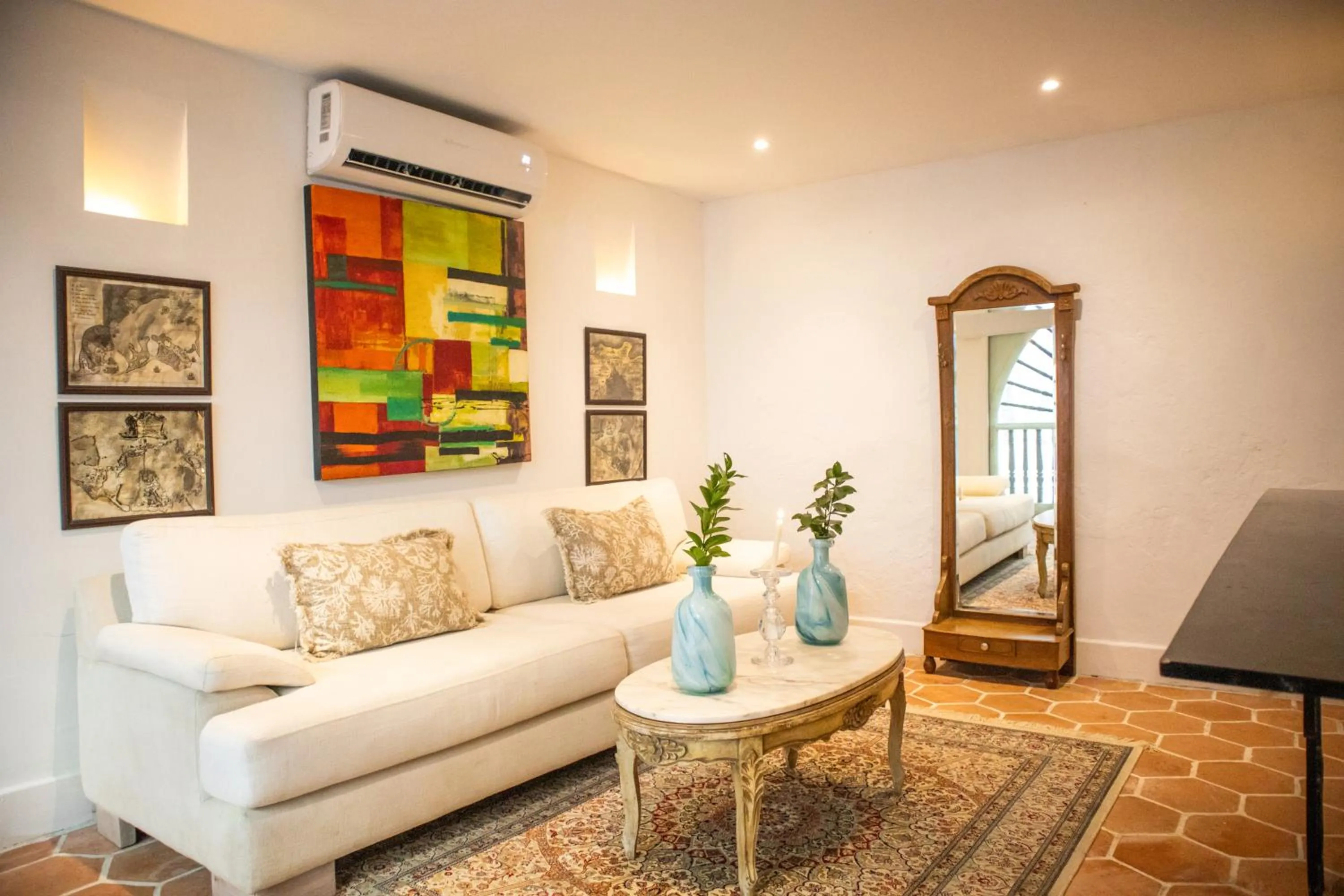 Photo of the whole room in Hotel El Marqués