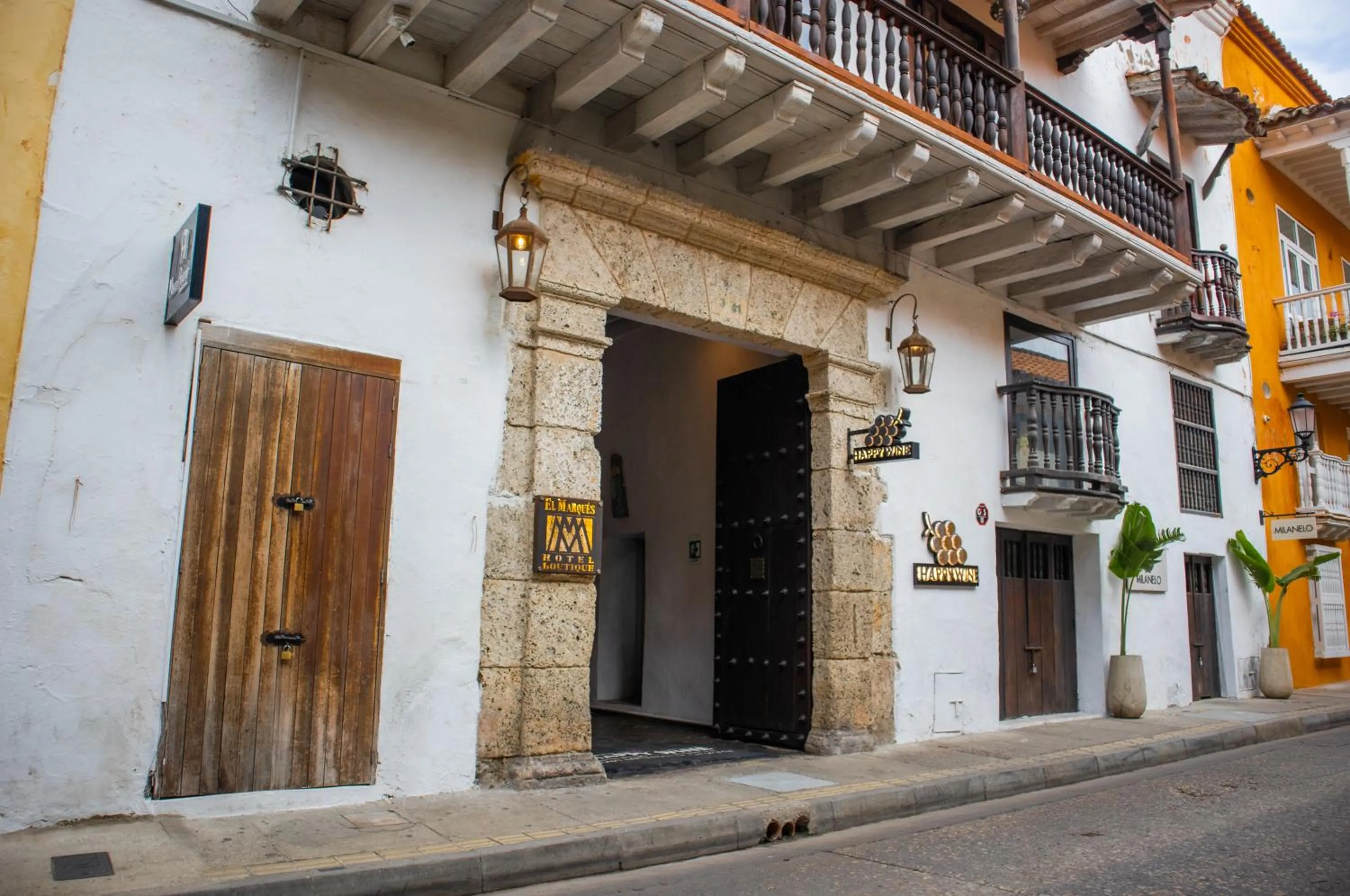 Property building in Hotel El Marqués