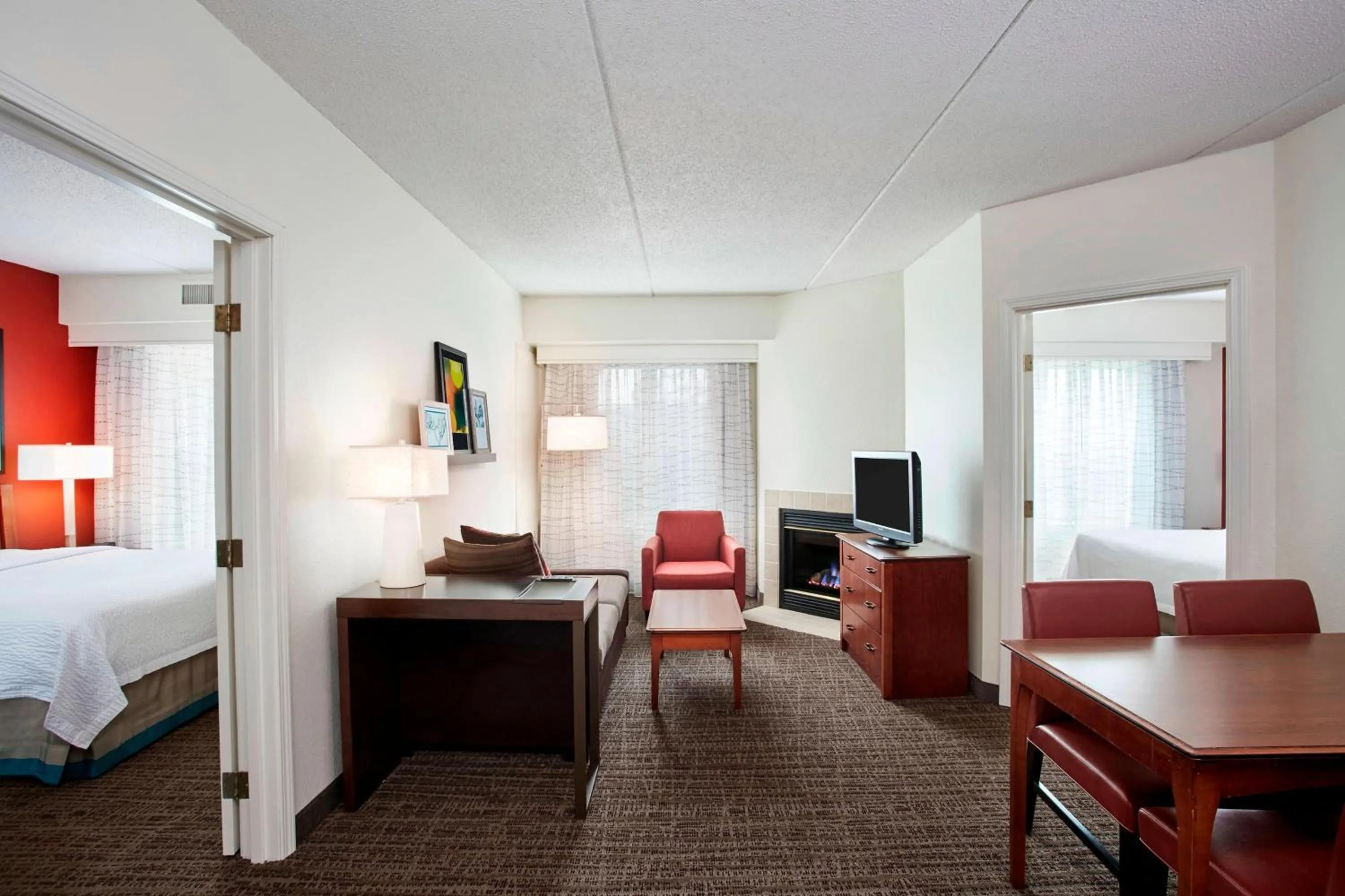 Living room, Bed in Residence Inn by Marriott Chicago Schaumburg/Woodfield Mall