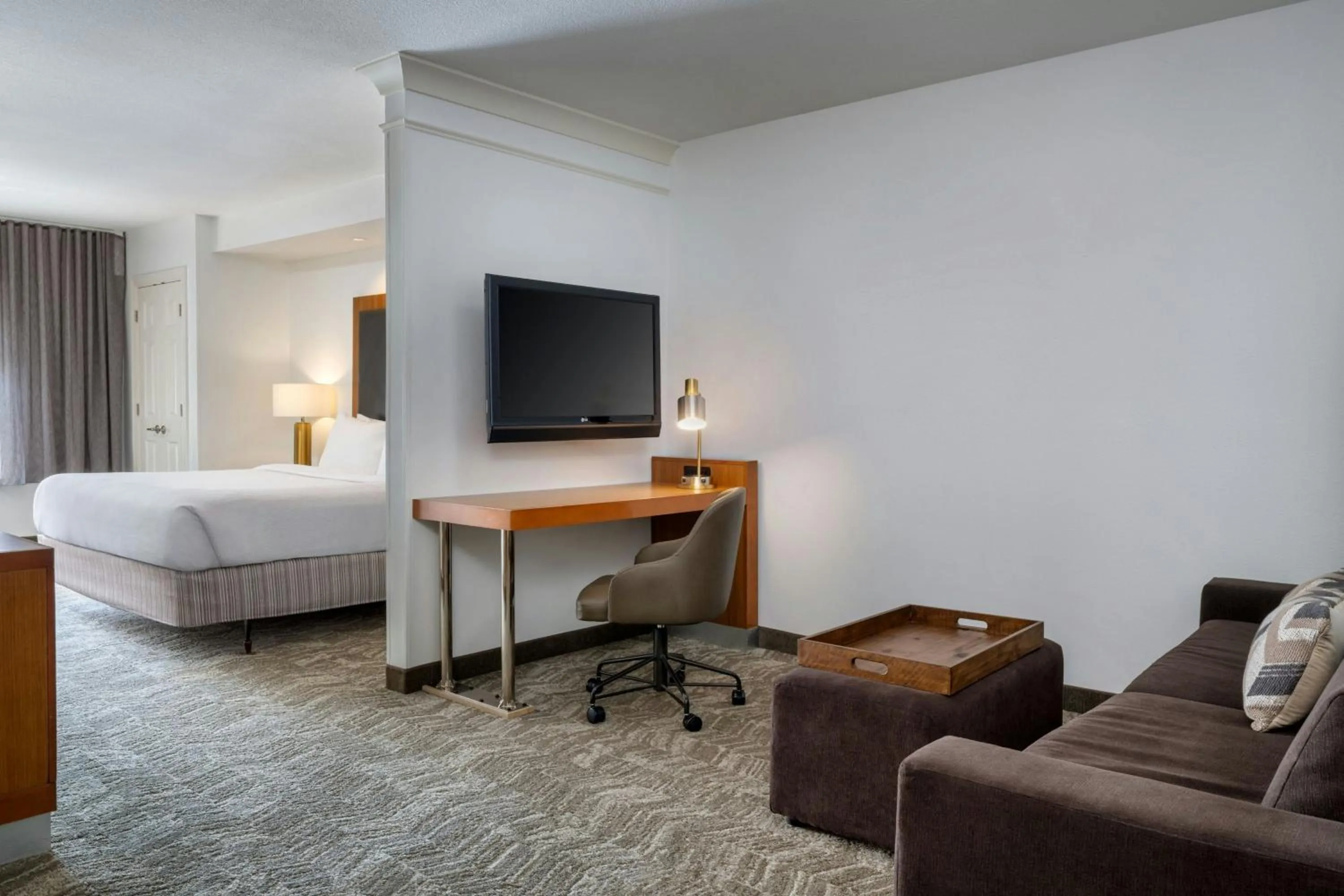 Living room, Bed in SpringHill Suites by Marriott Charleston North