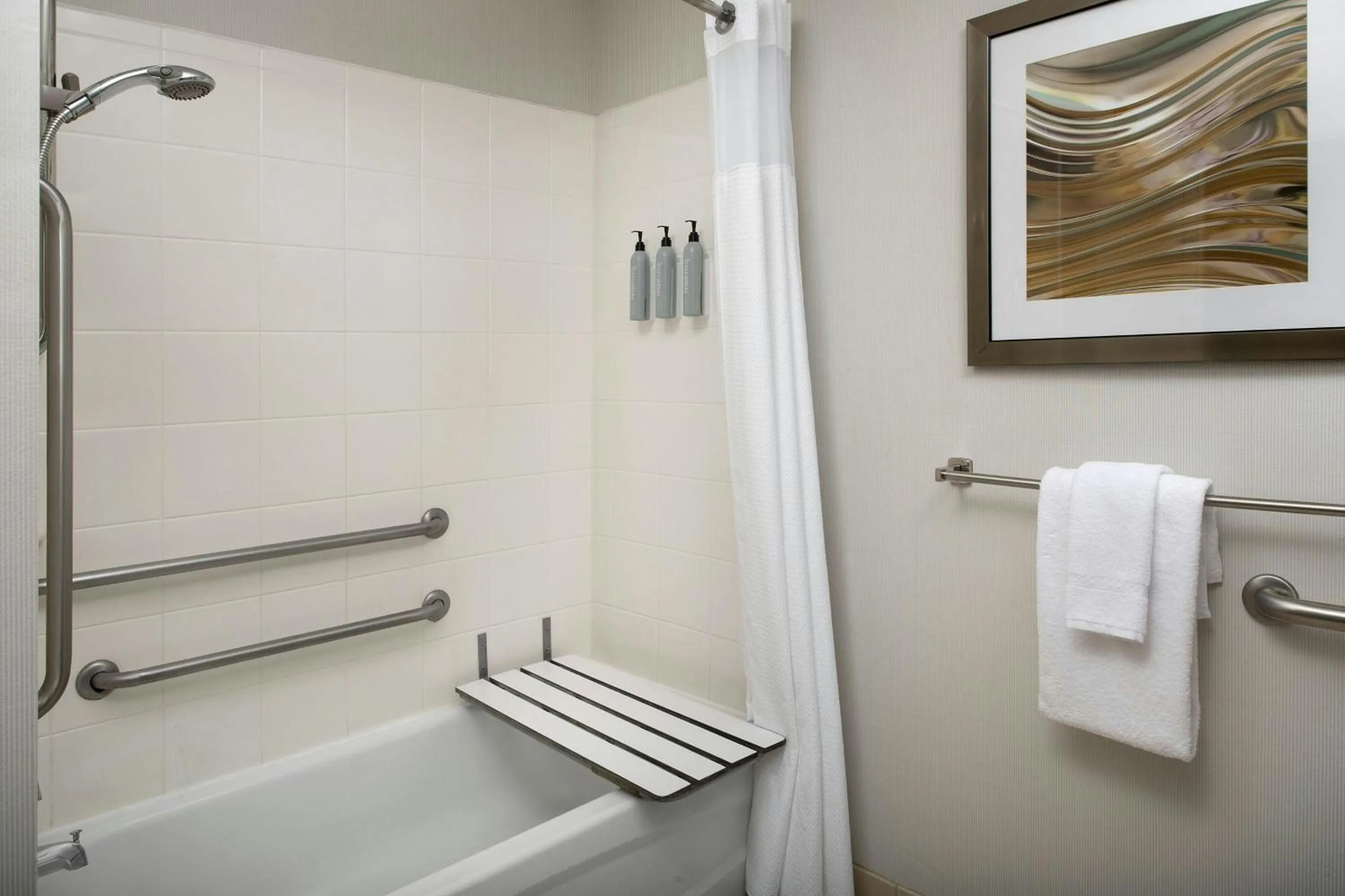 Bathroom in Courtyard Chico