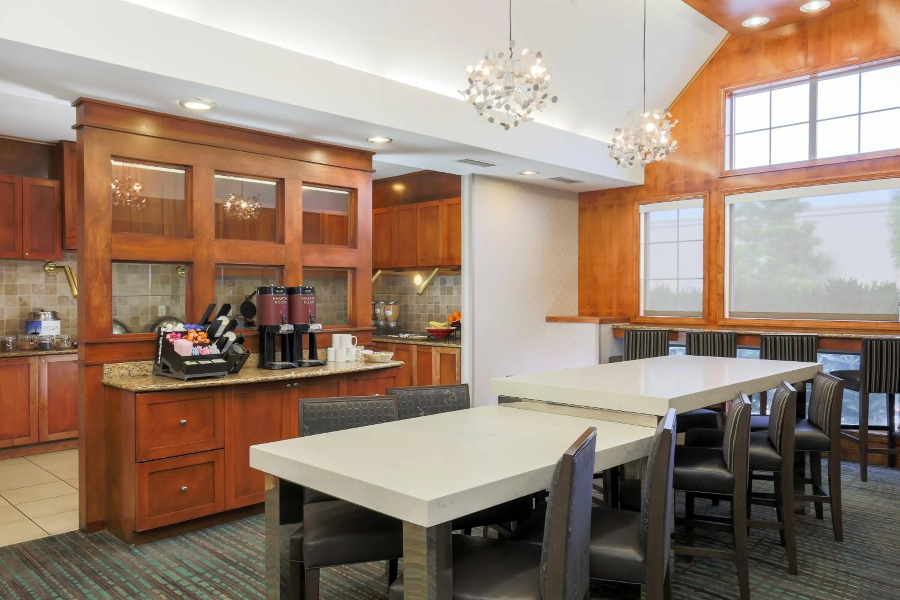Restaurant/places to eat in Residence Inn Chico