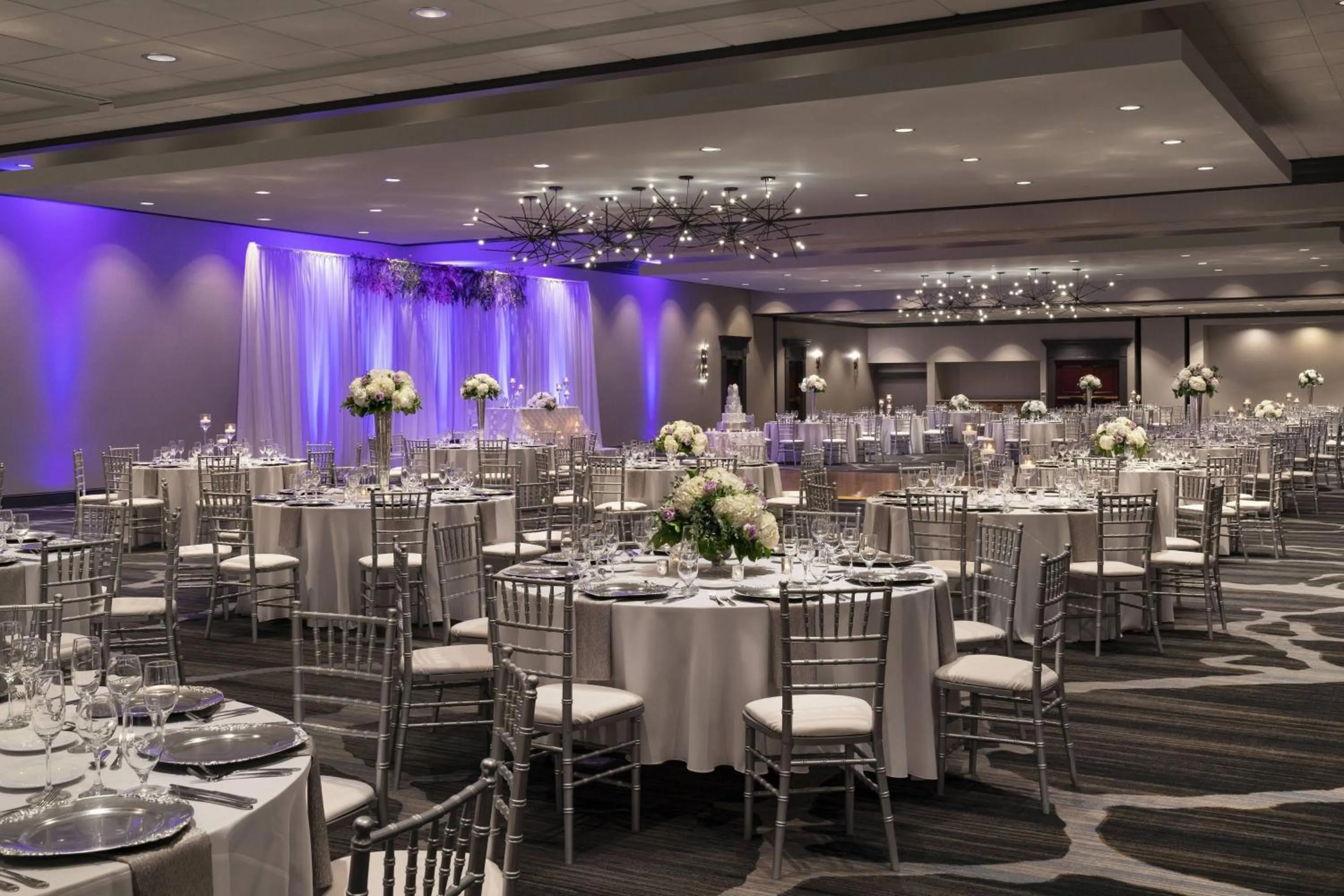 Lobby or reception in Cleveland Marriott East