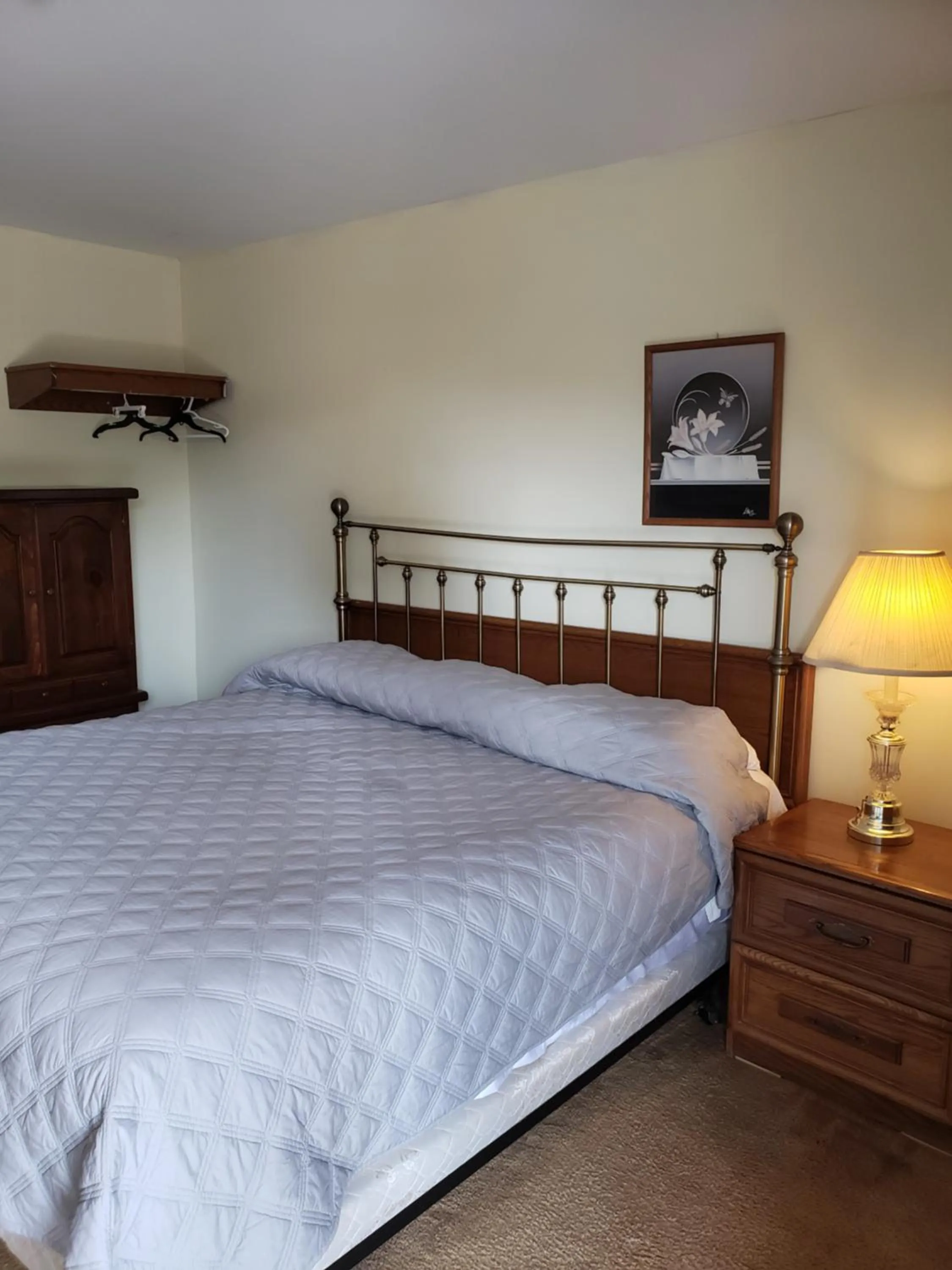 Bed in Olympia Motel