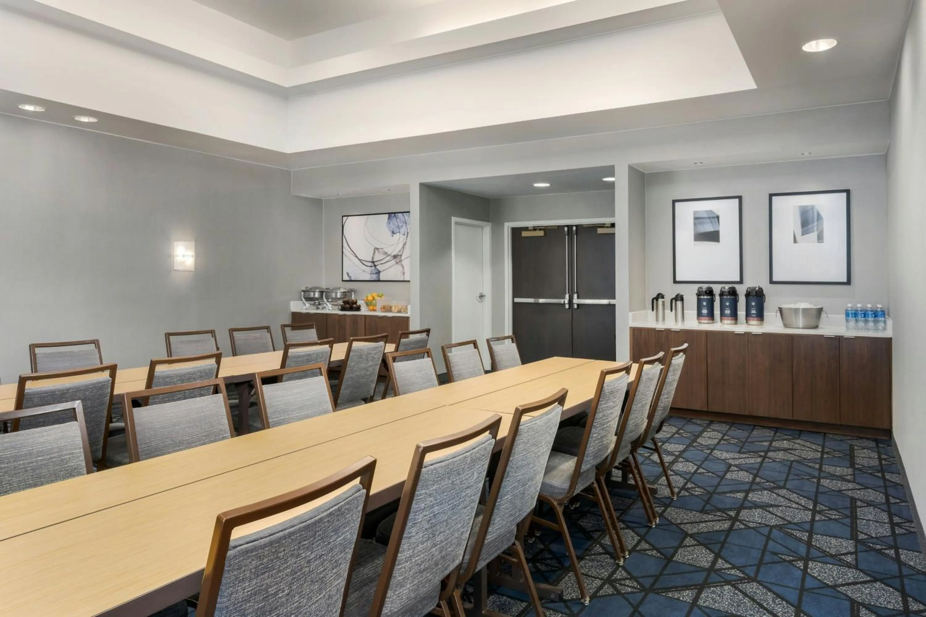 Meeting/conference room in Courtyard by Marriott Chattanooga Downtown