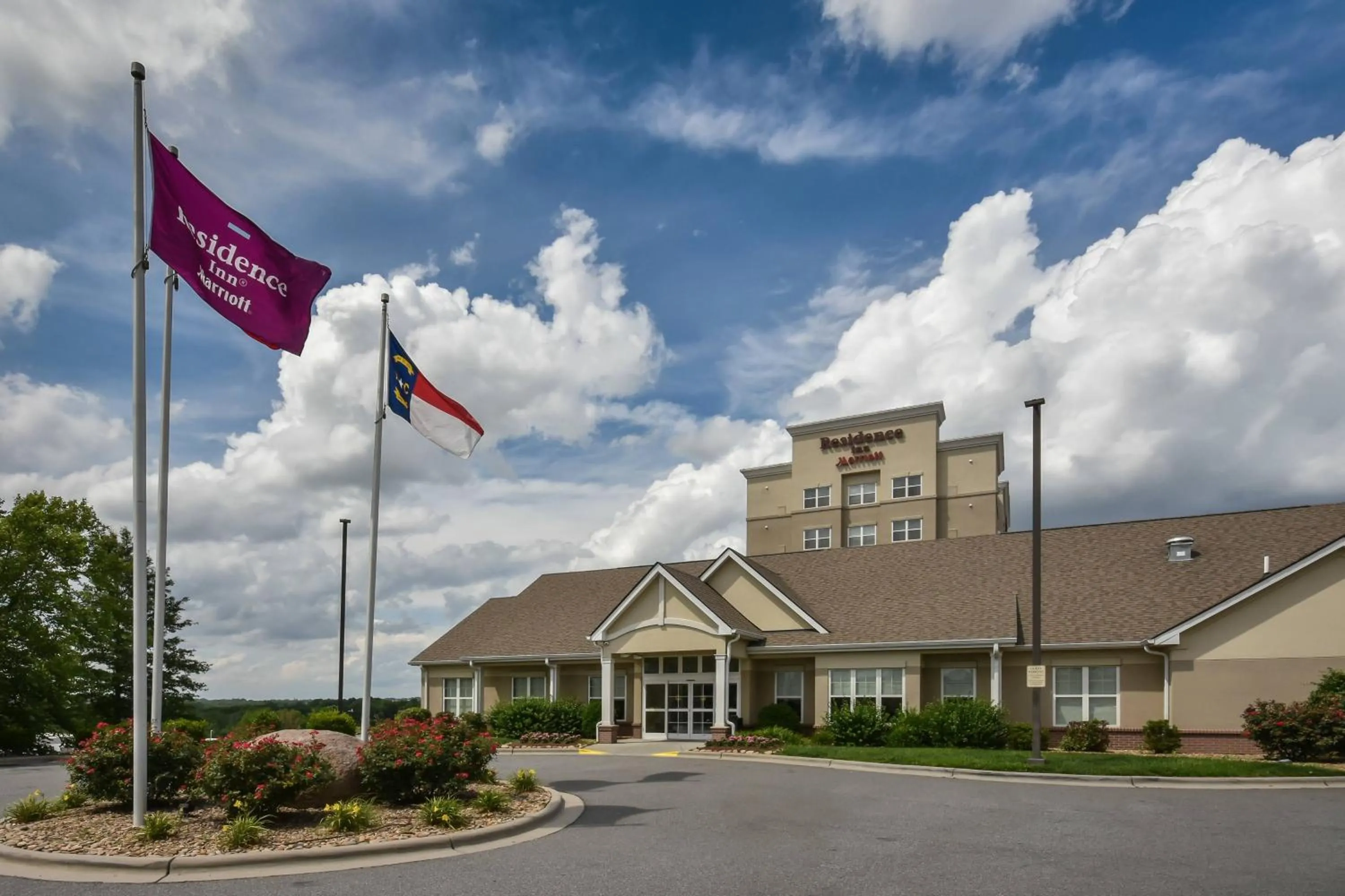 Property building in Residence Inn Charlotte Concord