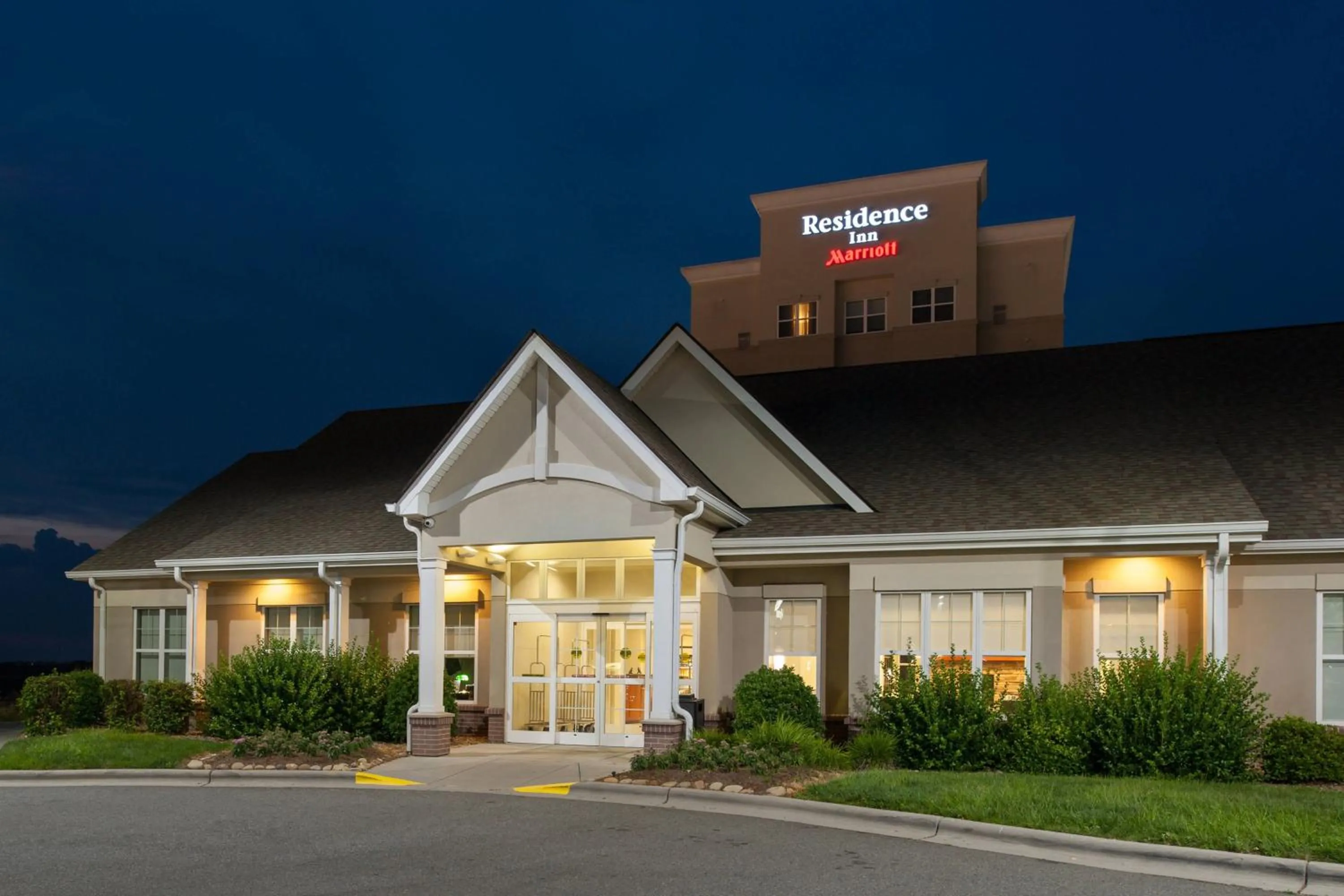 Property building in Residence Inn Charlotte Concord