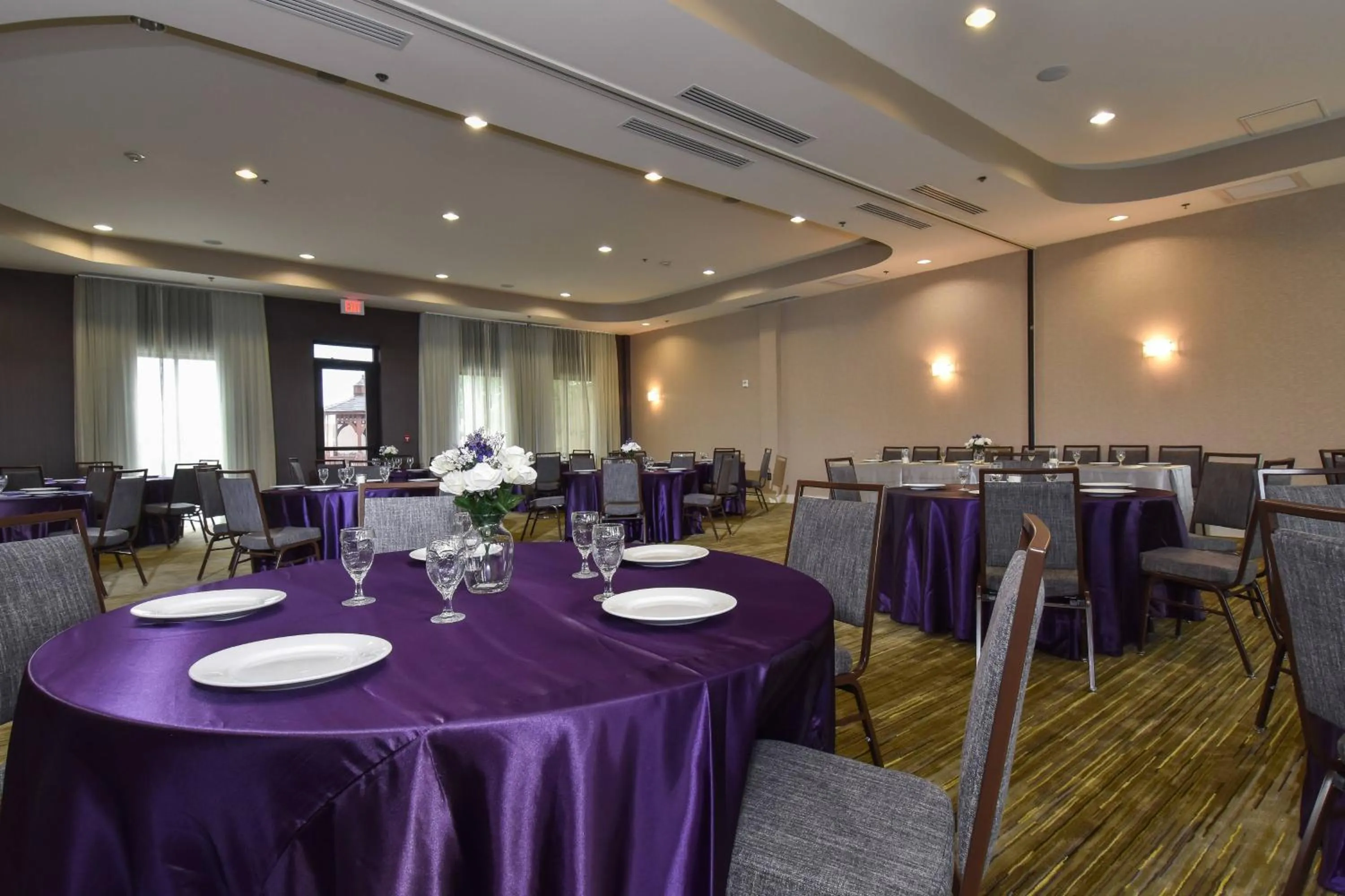 Banquet/Function facilities in Courtyard Charlotte Concord