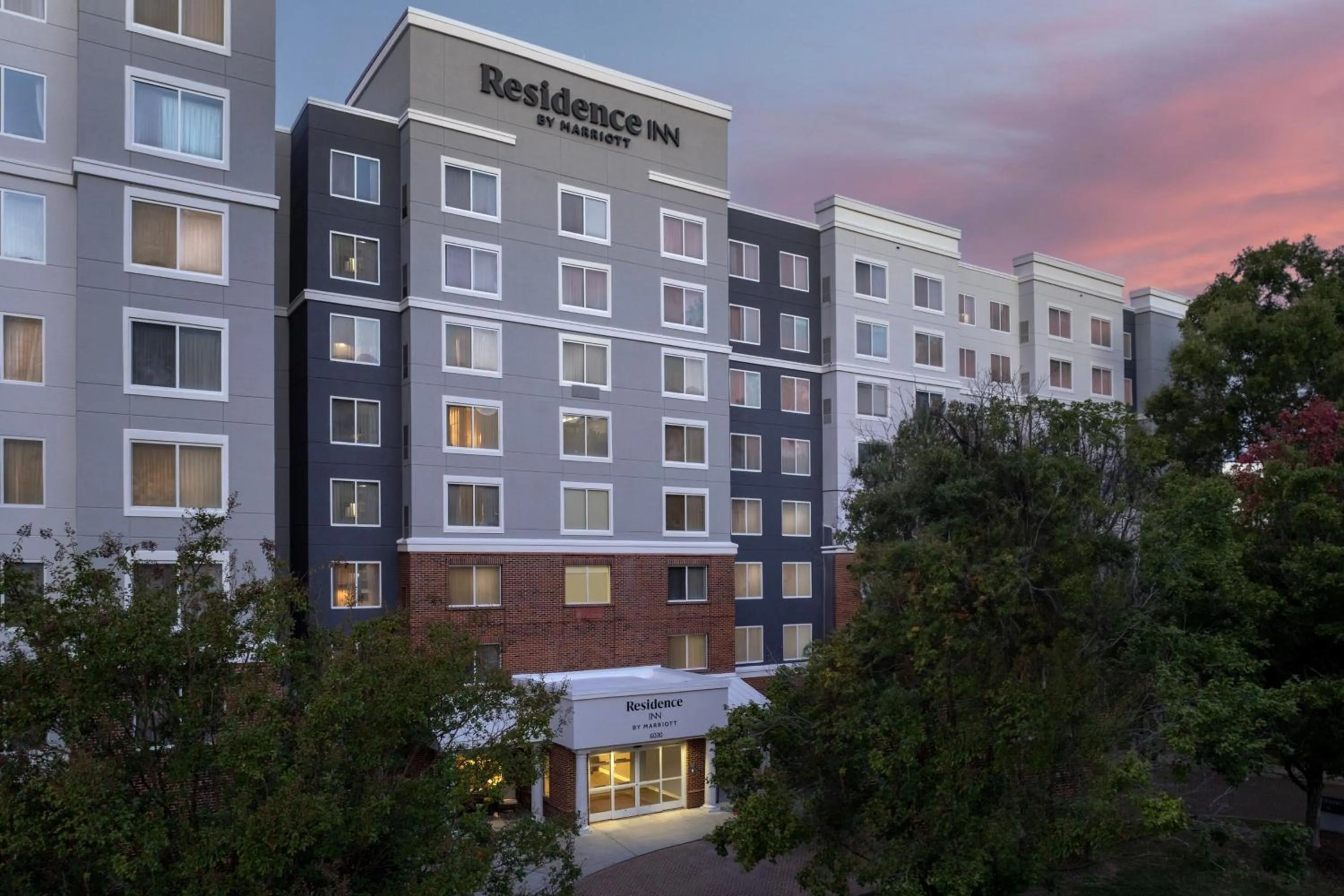 Property building in Residence Inn Charlotte SouthPark