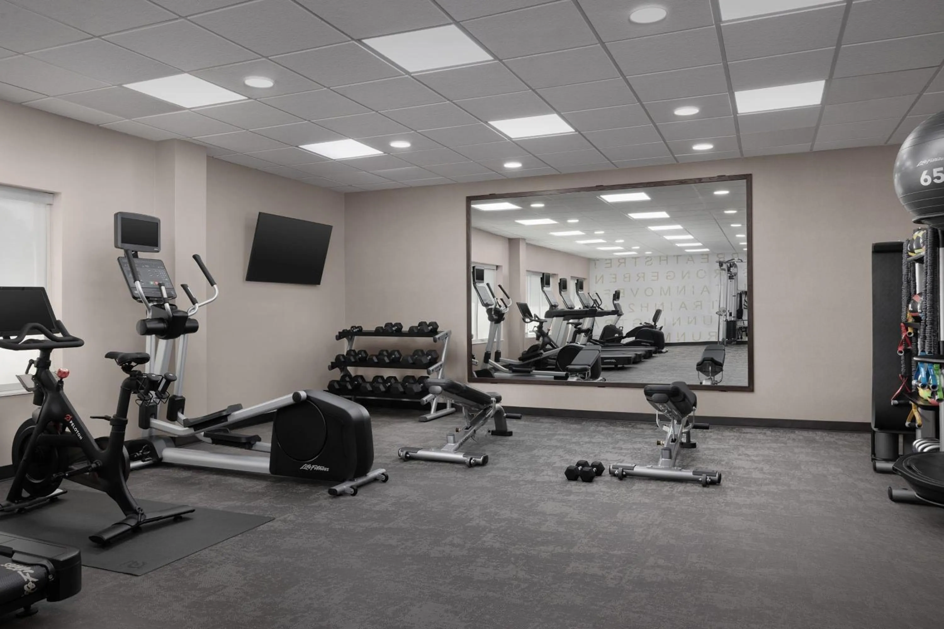 Fitness centre/facilities in Residence Inn Charlotte SouthPark